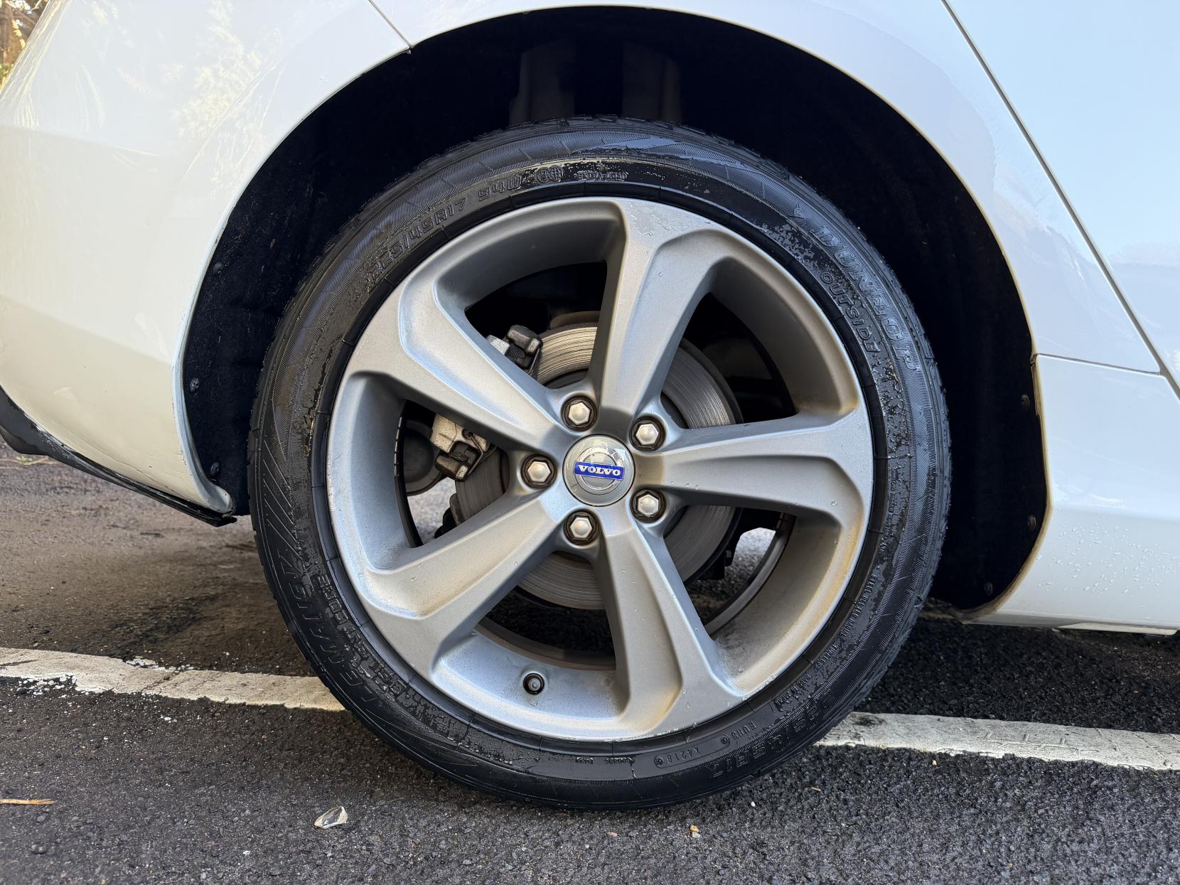 Volvo V40 1.6 T4 SE Hatchback 5dr Petrol Powershift Euro 5 (s/s) (180 ps)