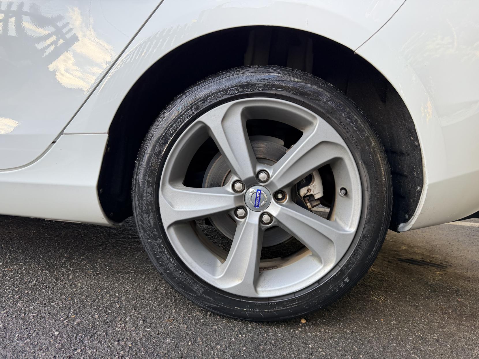 Volvo V40 1.6 T4 SE Hatchback 5dr Petrol Powershift Euro 5 (s/s) (180 ps)