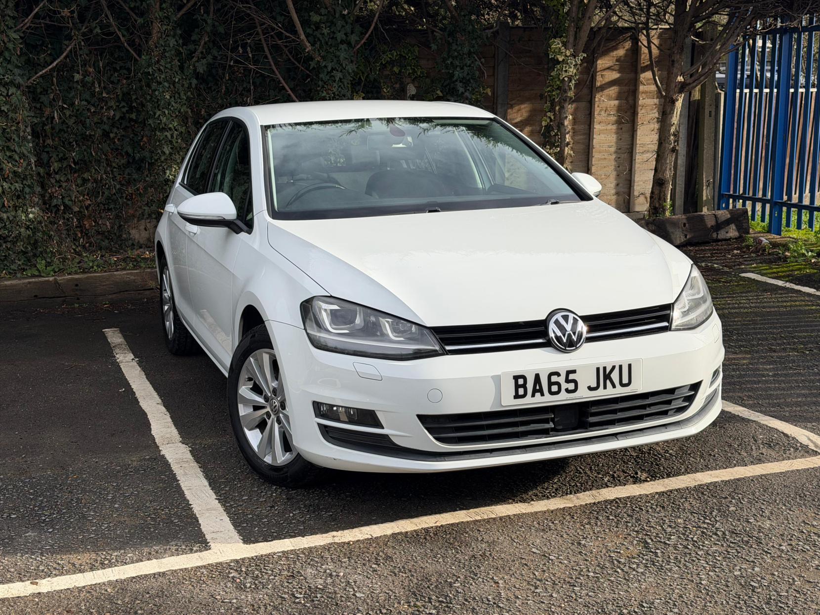 Volkswagen Golf 1.2 TSI BlueMotion Tech S Hatchback 5dr Petrol DSG Euro 5 (s/s) (105 ps)