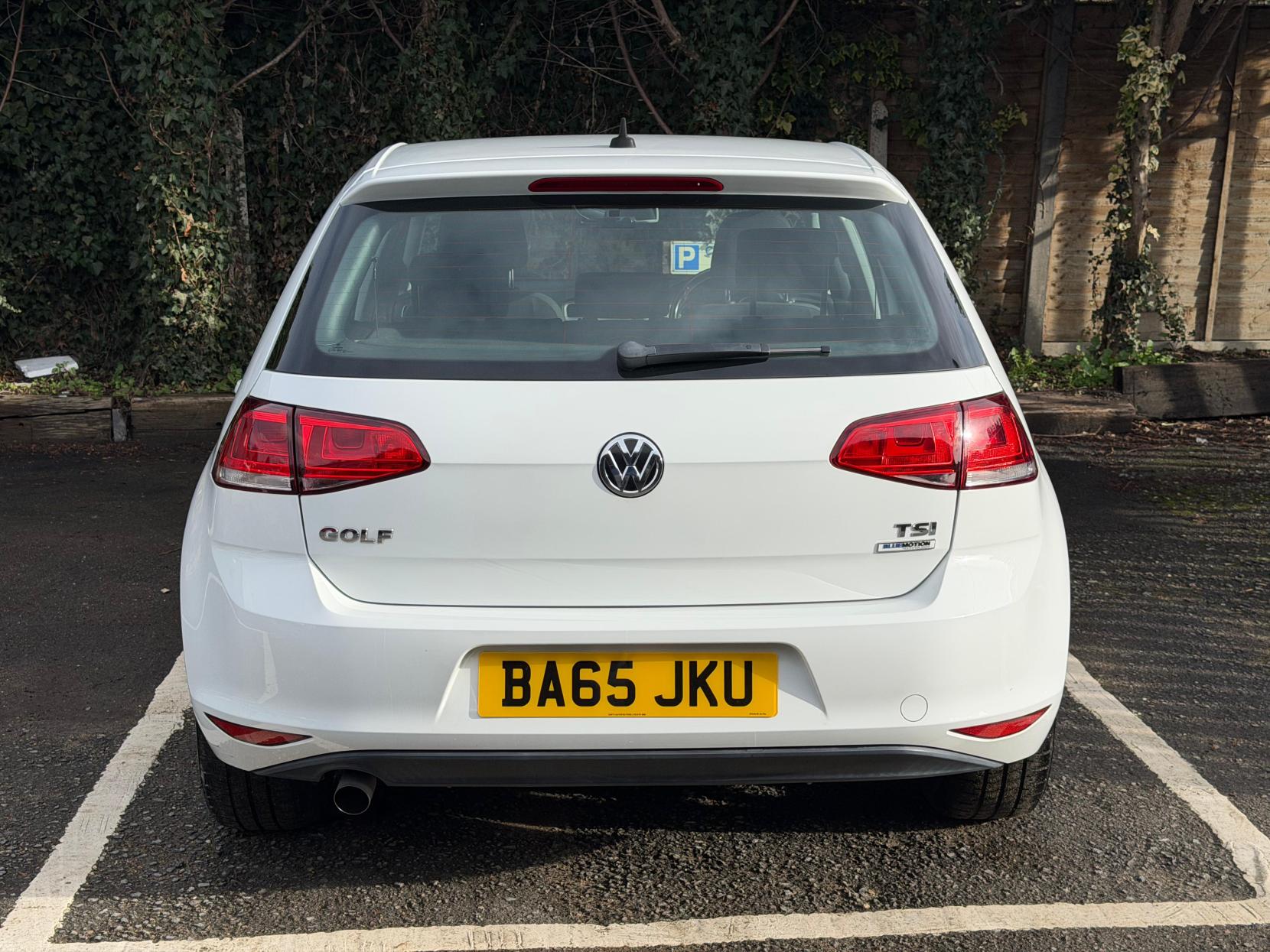 Volkswagen Golf 1.2 TSI BlueMotion Tech S Hatchback 5dr Petrol DSG Euro 5 (s/s) (105 ps)