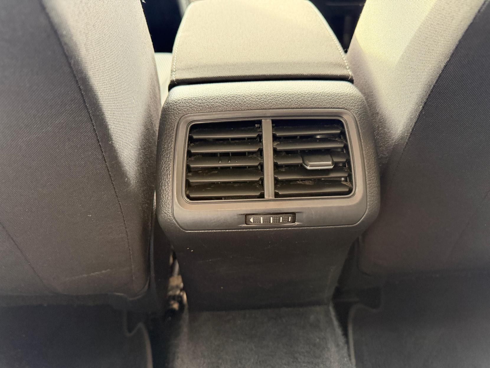 Volkswagen Golf 1.2 TSI BlueMotion Tech S Hatchback 5dr Petrol DSG Euro 5 (s/s) (105 ps)