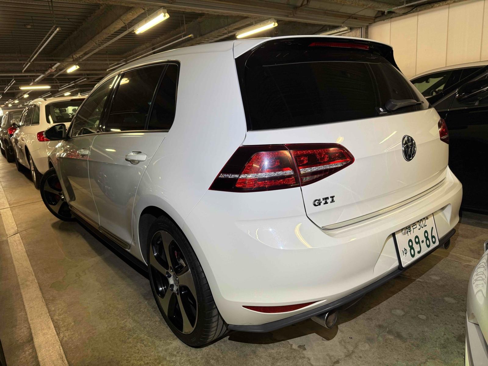 Volkswagen Golf 2.0 TSI BlueMotion Tech GTI Hatchback 5dr Petrol DSG Euro 6 (s/s) (220 ps)