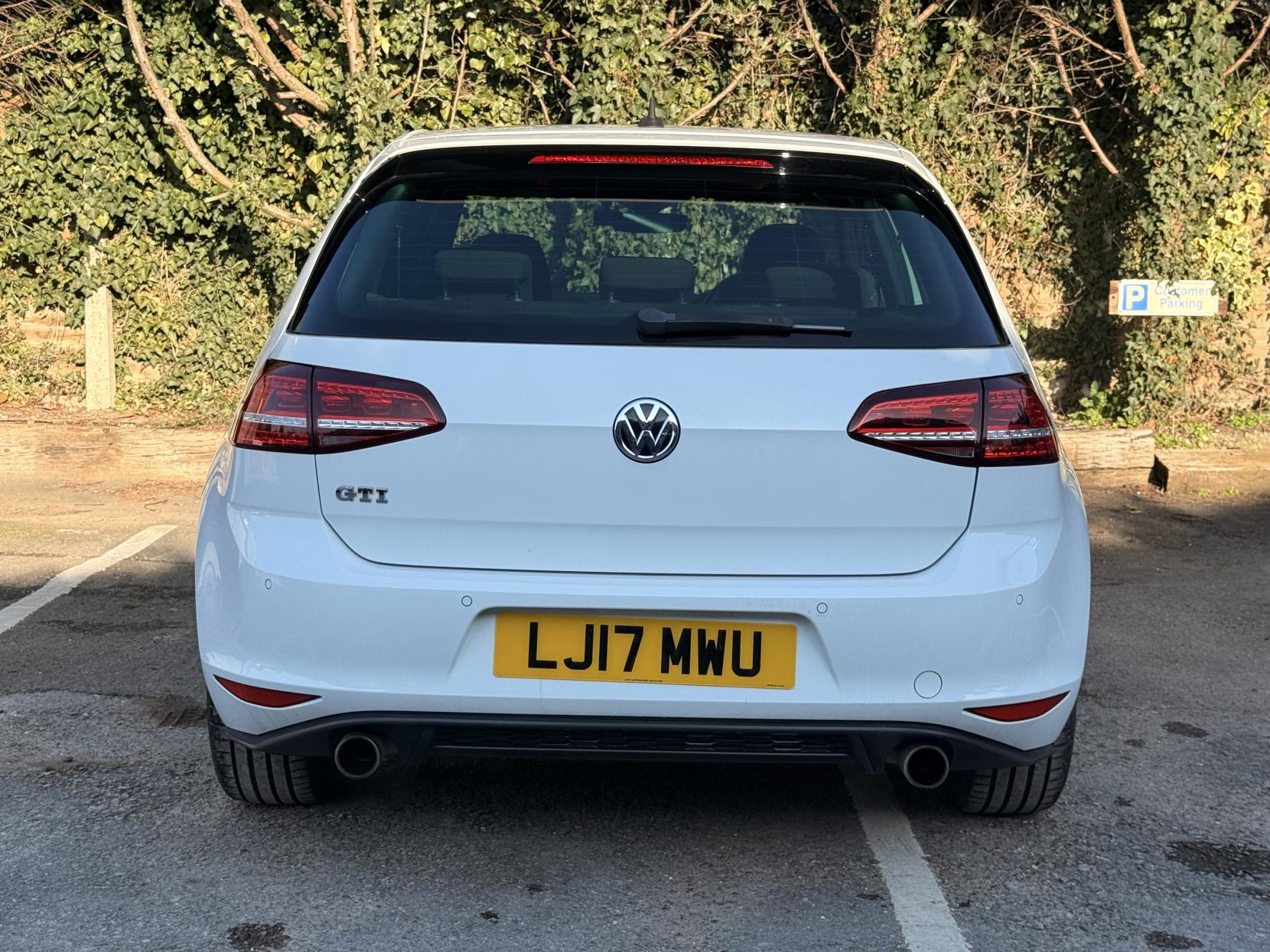 Volkswagen Golf 2.0 TSI BlueMotion Tech GTI Hatchback 5dr Petrol DSG Euro 6 (s/s) (230 ps)