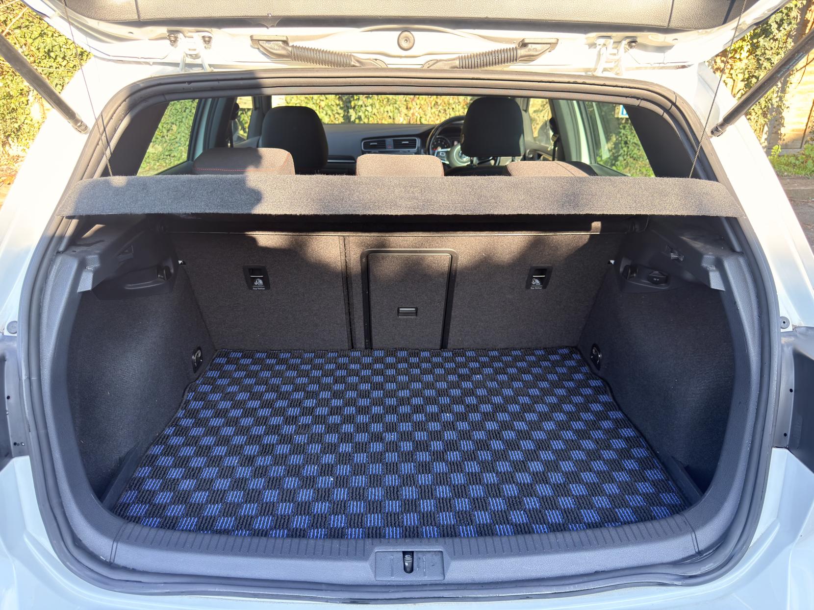 Volkswagen Golf 2.0 TSI BlueMotion Tech GTI Hatchback 5dr Petrol DSG Euro 6 (s/s) (230 ps)