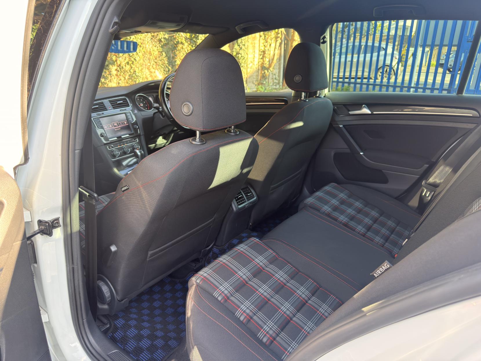 Volkswagen Golf 2.0 TSI BlueMotion Tech GTI Hatchback 5dr Petrol DSG Euro 6 (s/s) (230 ps)