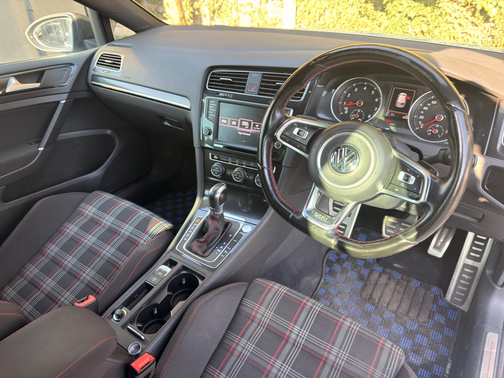 Volkswagen Golf 2.0 TSI BlueMotion Tech GTI Hatchback 5dr Petrol DSG Euro 6 (s/s) (230 ps)