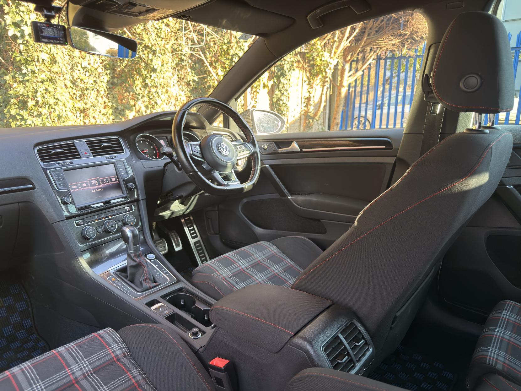 Volkswagen Golf 2.0 TSI BlueMotion Tech GTI Hatchback 5dr Petrol DSG Euro 6 (s/s) (230 ps)