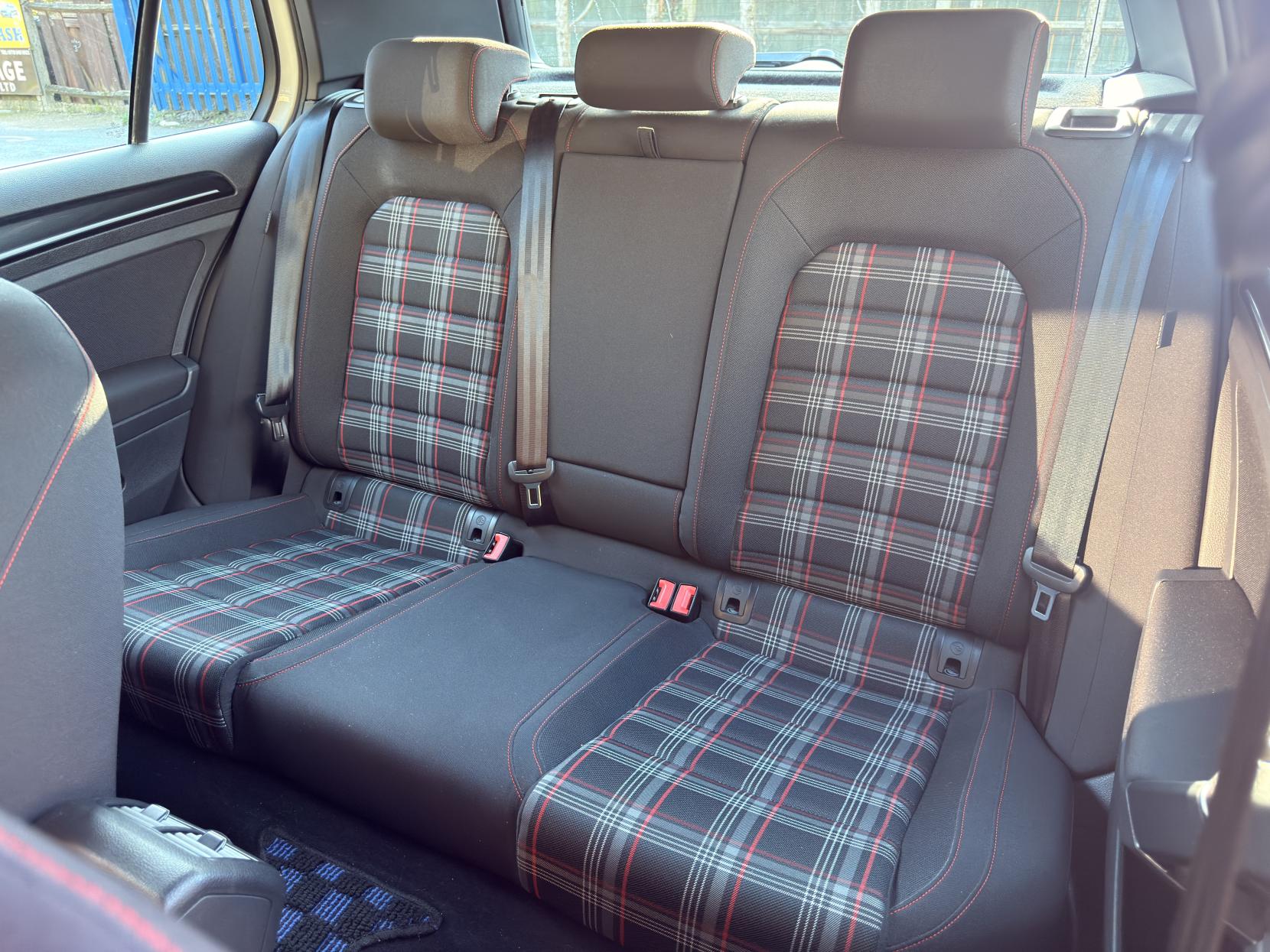 Volkswagen Golf 2.0 TSI BlueMotion Tech GTI Hatchback 5dr Petrol DSG Euro 6 (s/s) (230 ps)