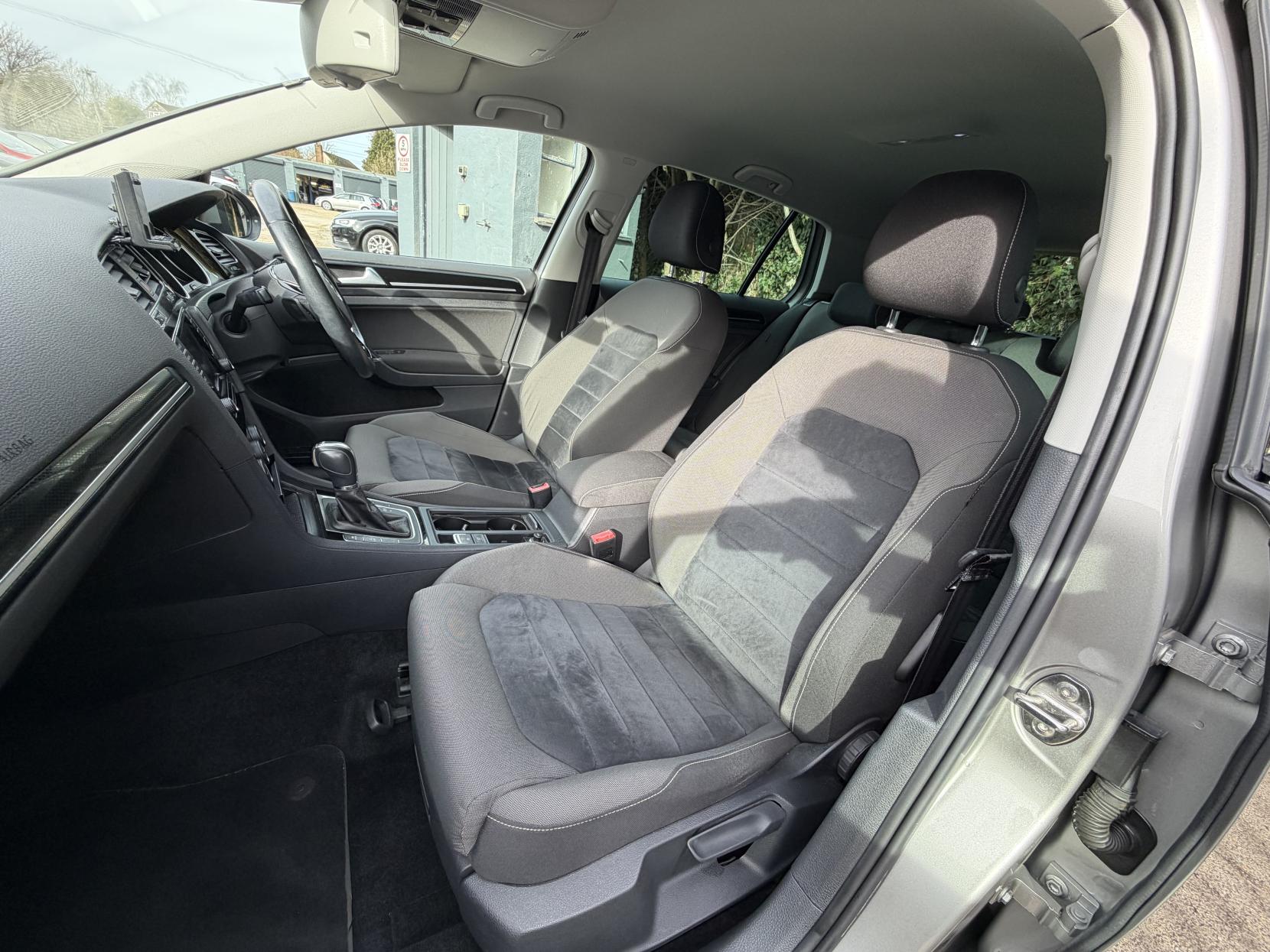 Volkswagen Golf 1.4 TSI BlueMotion Tech Match Hatchback 5dr Petrol DSG Euro 6 (s/s) (125 ps)