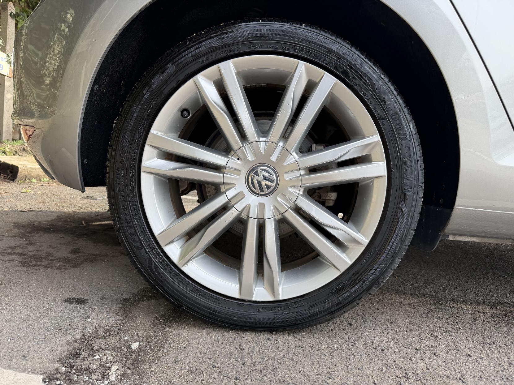 Volkswagen Golf 1.4 TSI BlueMotion Tech Match Hatchback 5dr Petrol DSG Euro 6 (s/s) (125 ps)