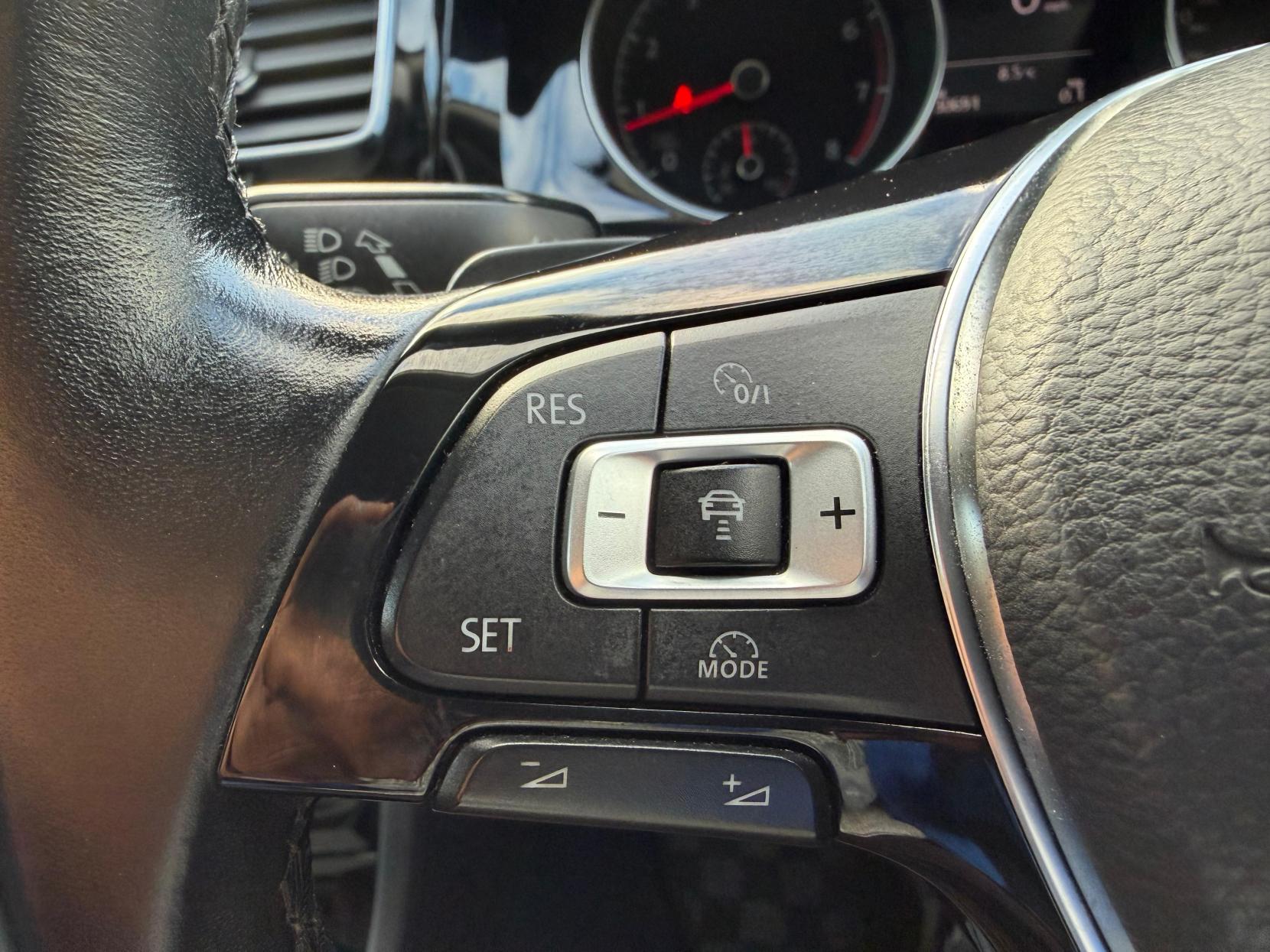 Volkswagen Golf 1.4 TSI BlueMotion Tech Match Hatchback 5dr Petrol DSG Euro 6 (s/s) (125 ps)