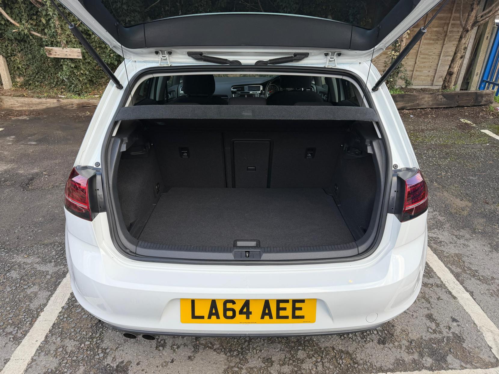 Volkswagen Golf 1.4 TSI BlueMotion Tech Match Hatchback 5dr Petrol DSG Euro 6 (s/s) (125 ps)