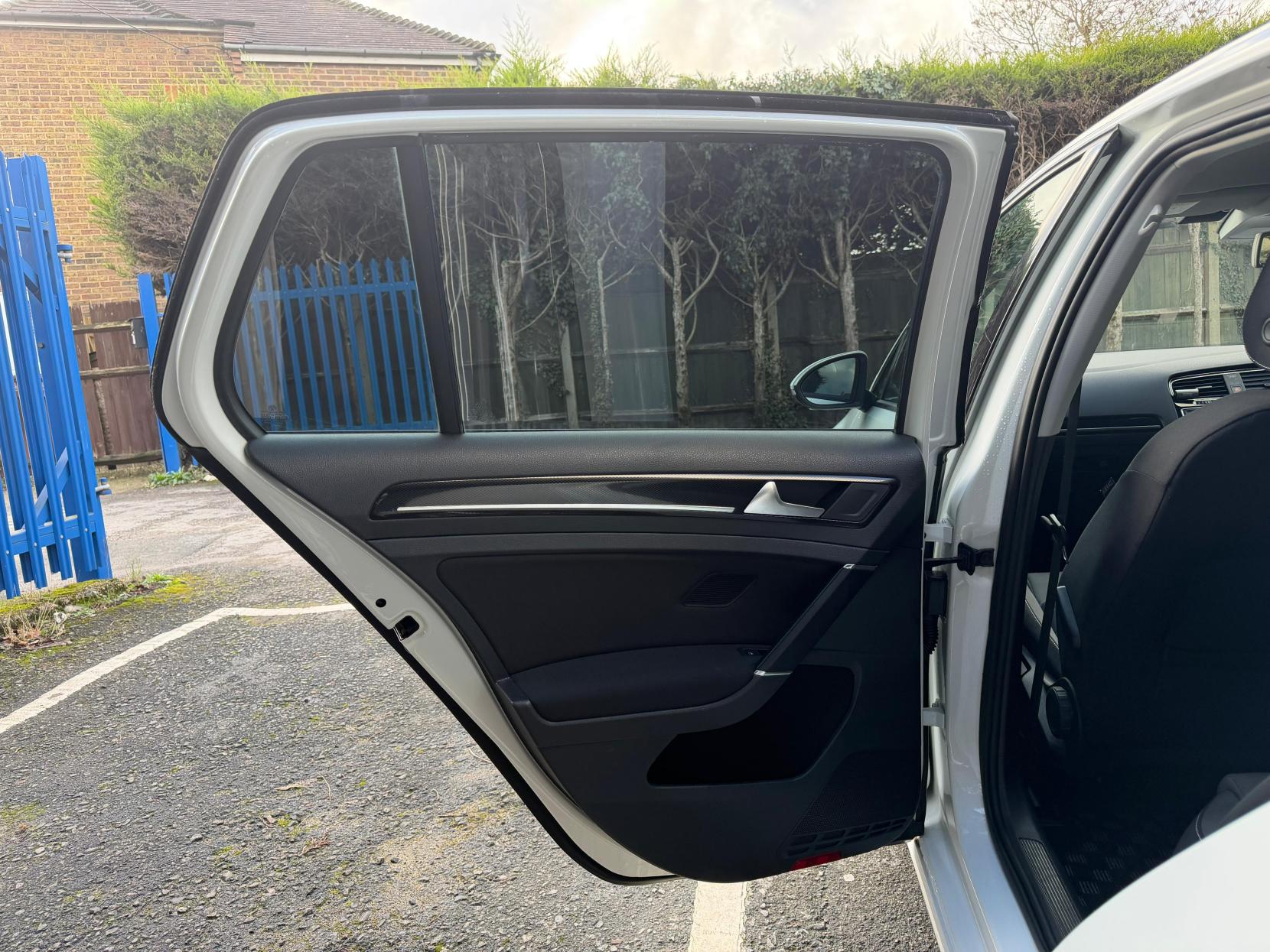 Volkswagen Golf 1.4 TSI BlueMotion Tech Match Hatchback 5dr Petrol DSG Euro 6 (s/s) (125 ps)