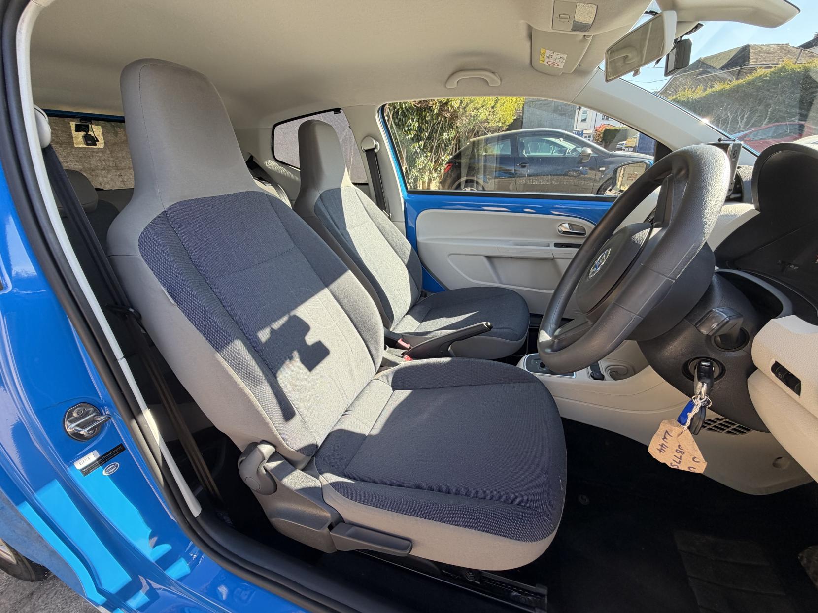 Volkswagen up! 1.0 Move up! Hatchback 3dr Petrol ASG Euro 6 (60 ps)