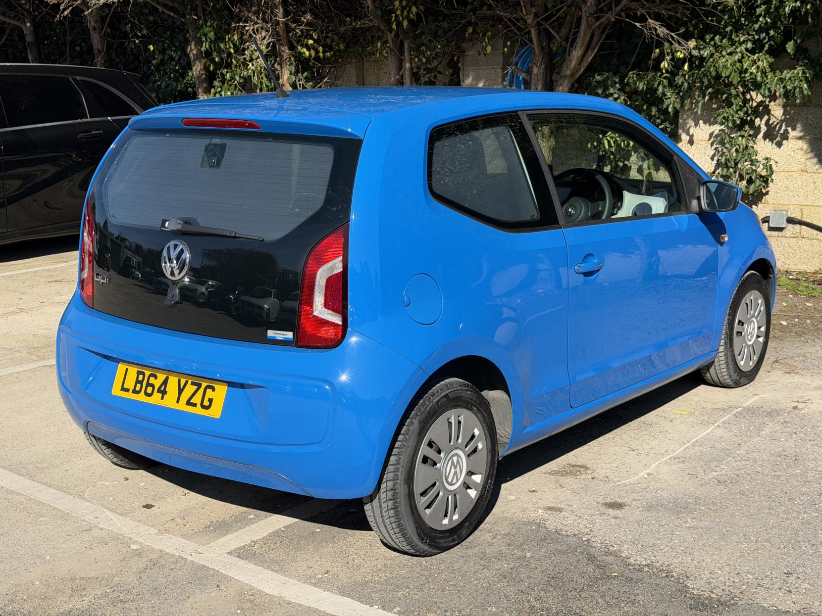 Volkswagen up! 1.0 Move up! Hatchback 3dr Petrol ASG Euro 6 (60 ps)