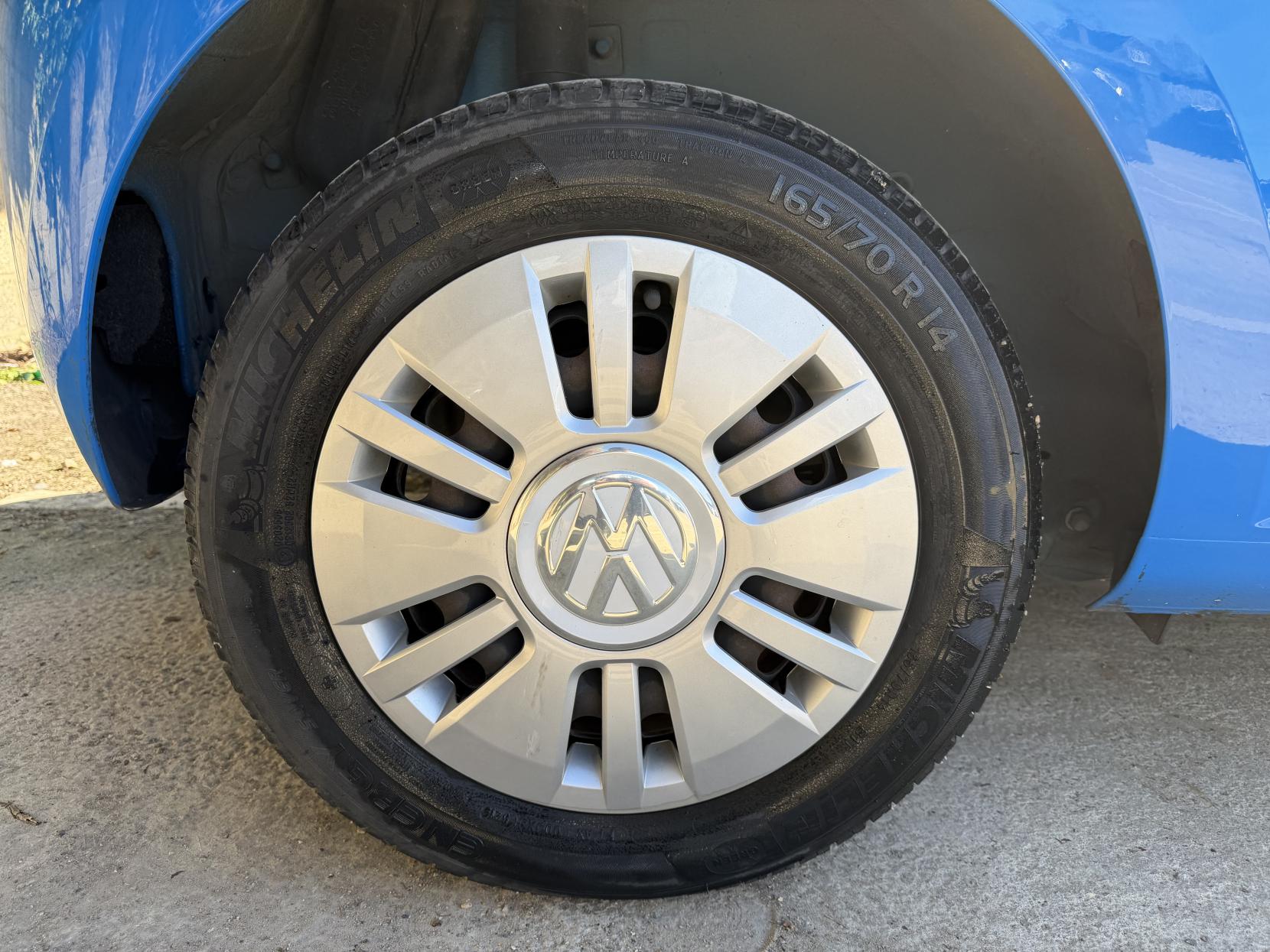 Volkswagen up! 1.0 Move up! Hatchback 3dr Petrol ASG Euro 6 (60 ps)