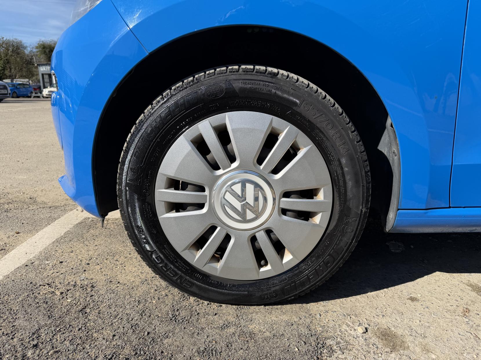 Volkswagen up! 1.0 Move up! Hatchback 3dr Petrol ASG Euro 6 (60 ps)