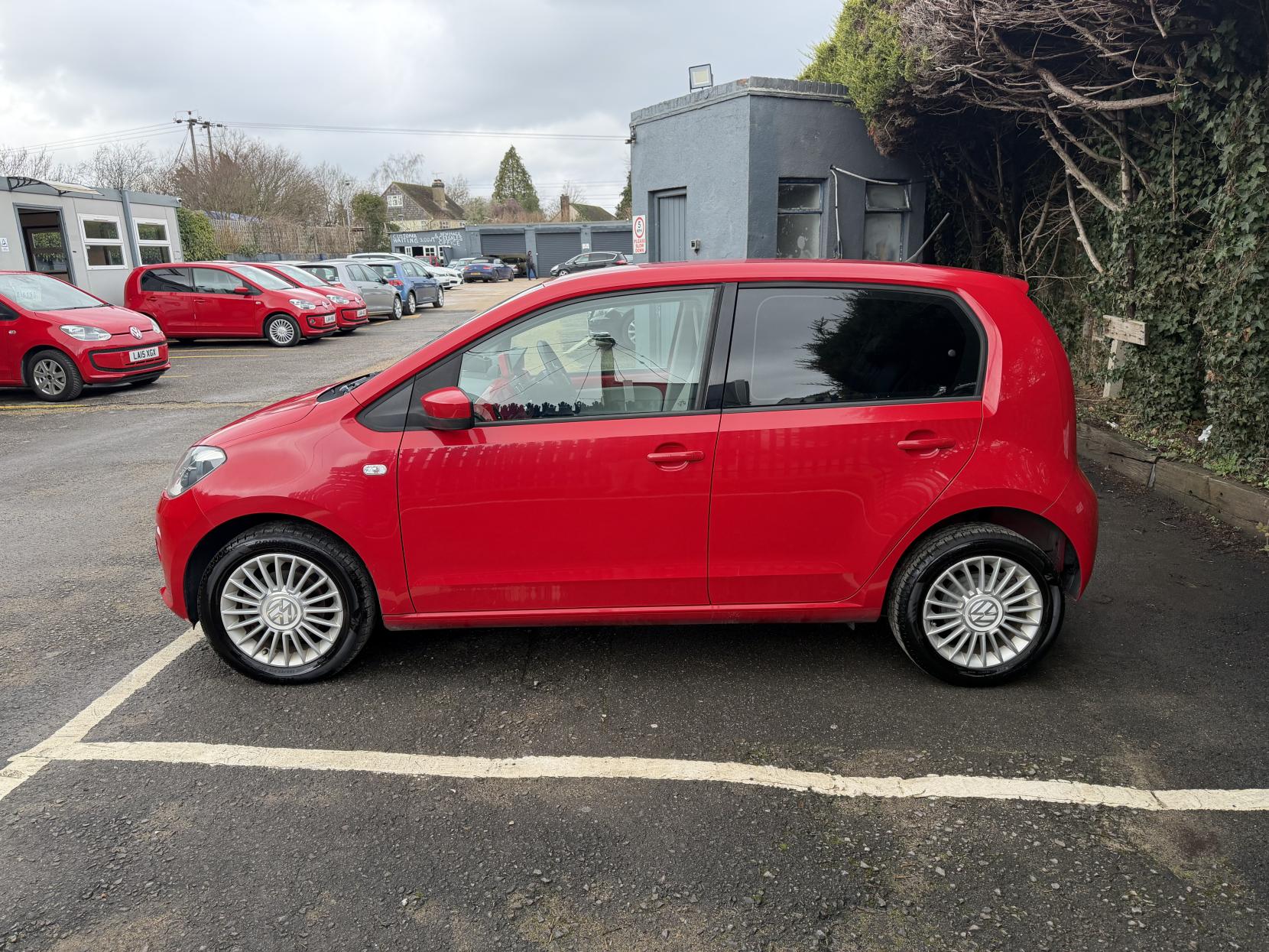 Volkswagen up! 1.0 High up! Hatchback 5dr Petrol ASG Euro 6 (75 ps)
