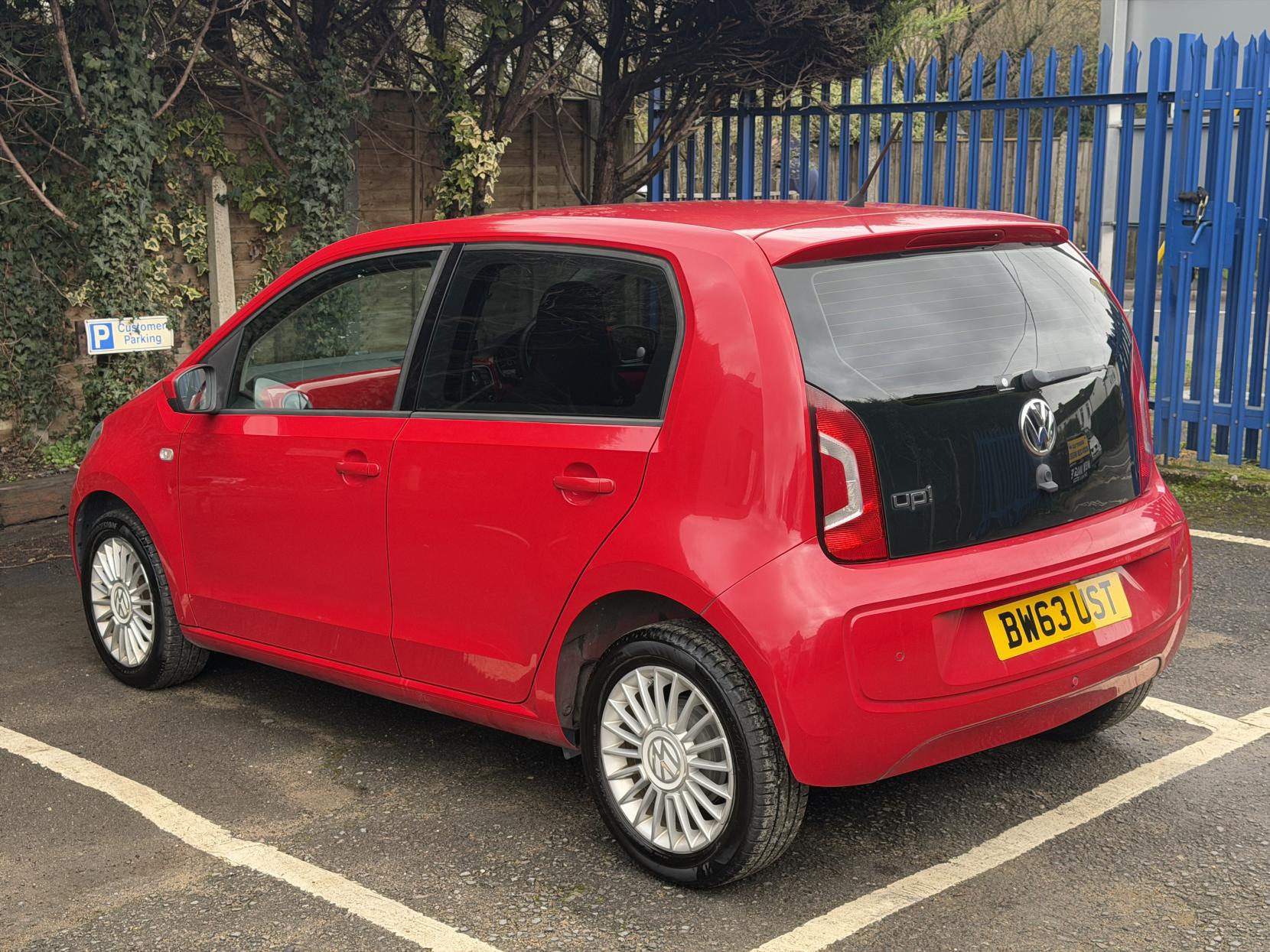 Volkswagen up! 1.0 High up! Hatchback 5dr Petrol ASG Euro 6 (75 ps)