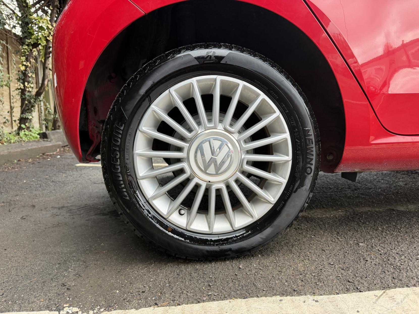 Volkswagen up! 1.0 High up! Hatchback 5dr Petrol ASG Euro 6 (75 ps)