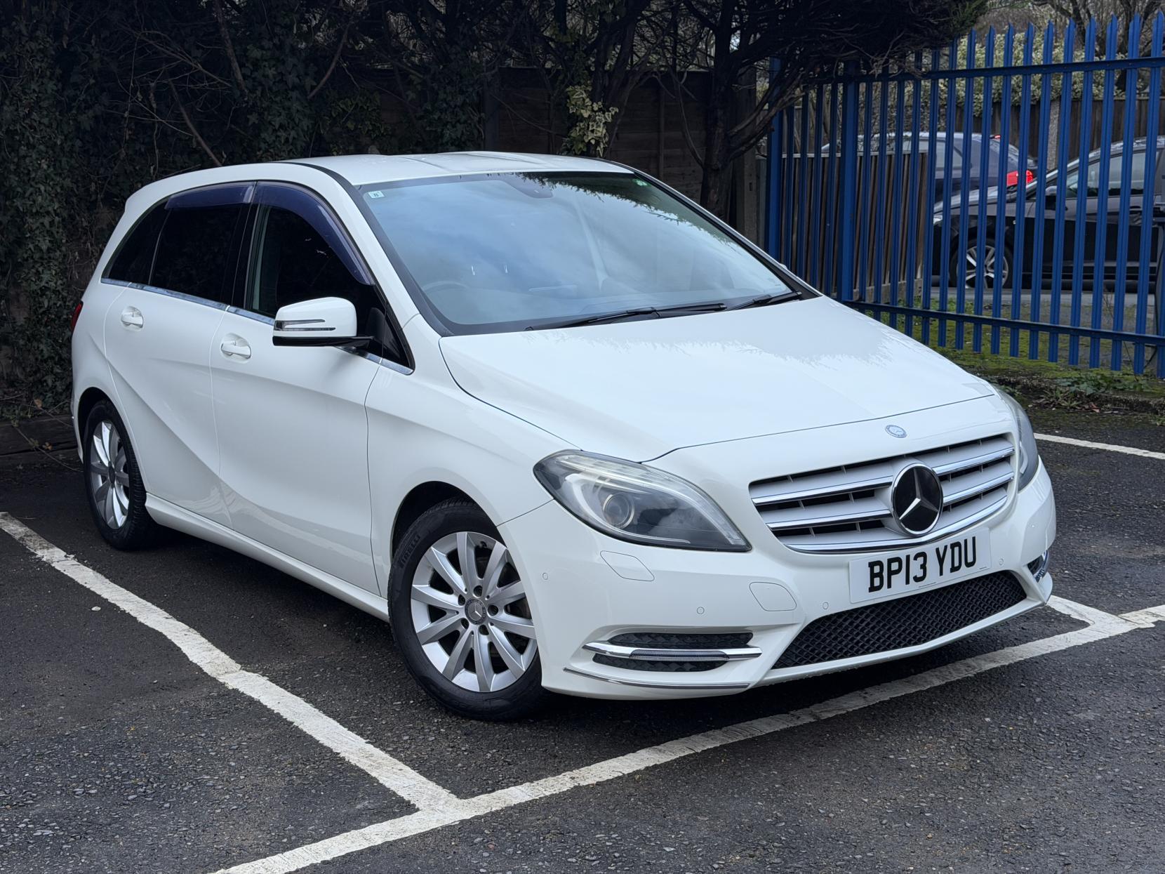 Mercedes-Benz B Class 1.6 B180 BlueEfficiency Sport MPV 5dr Petrol 7G-DCT Euro 5 (s/s) (122 ps)