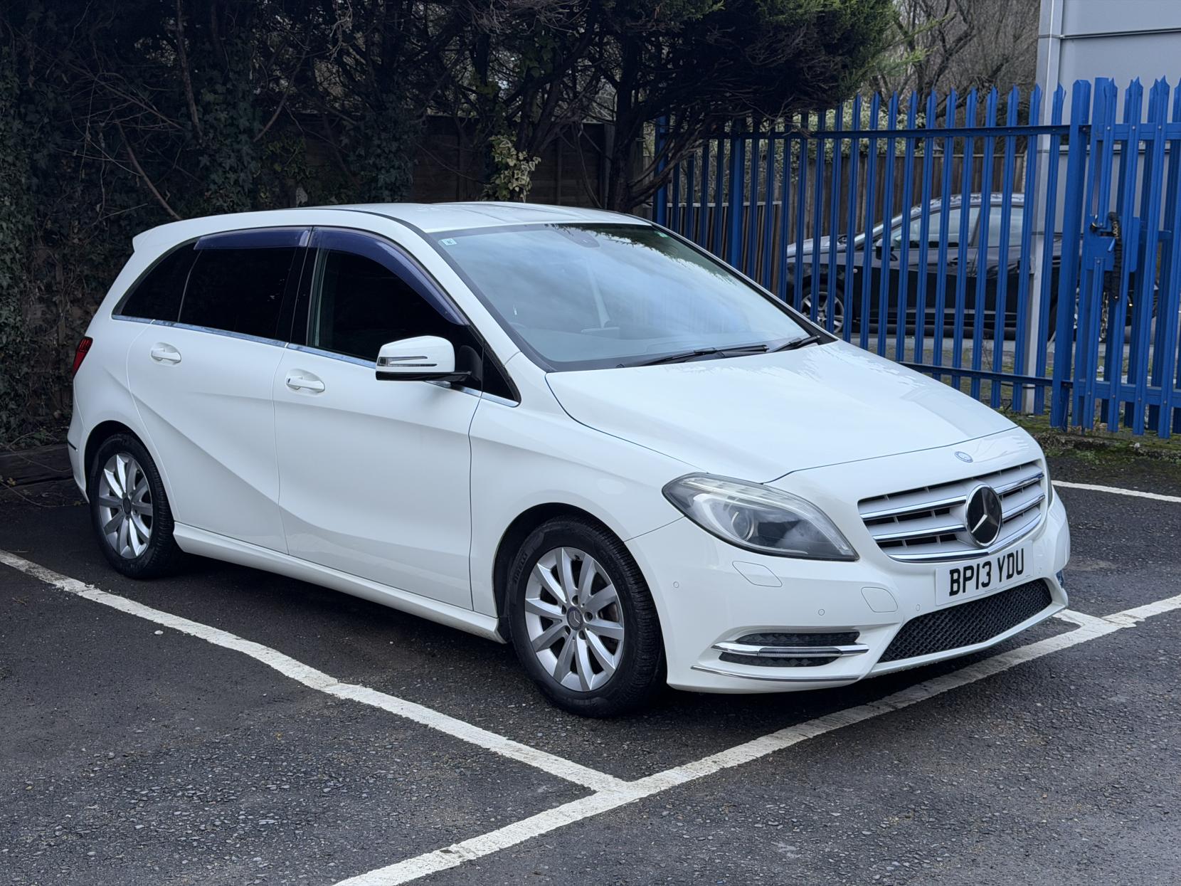 Mercedes-Benz B Class 1.6 B180 BlueEfficiency Sport MPV 5dr Petrol 7G-DCT Euro 5 (s/s) (122 ps)