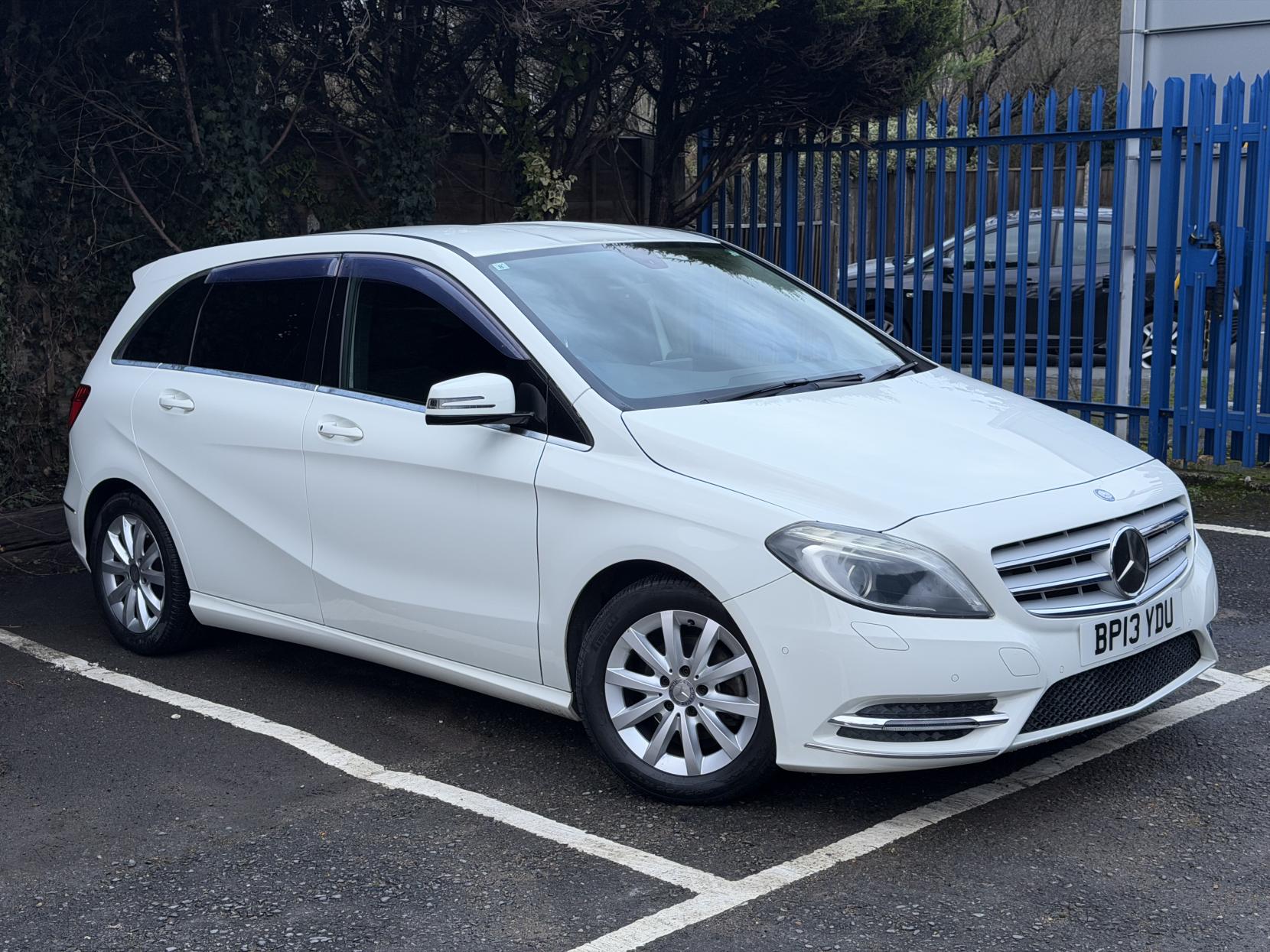 Mercedes-Benz B Class 1.6 B180 BlueEfficiency Sport MPV 5dr Petrol 7G-DCT Euro 5 (s/s) (122 ps)