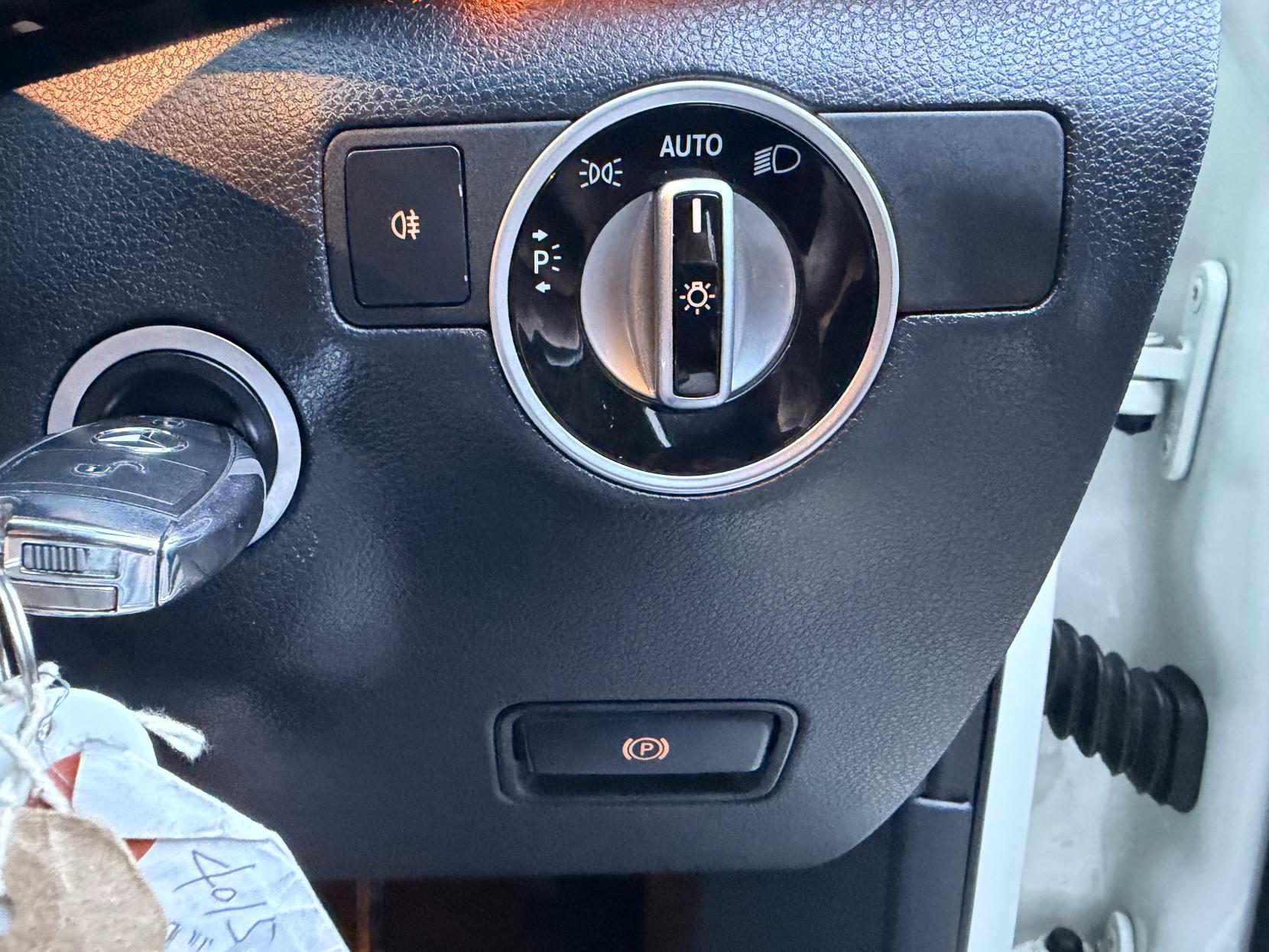 Mercedes-Benz B Class 1.6 B180 BlueEfficiency Sport MPV 5dr Petrol 7G-DCT Euro 5 (s/s) (122 ps)