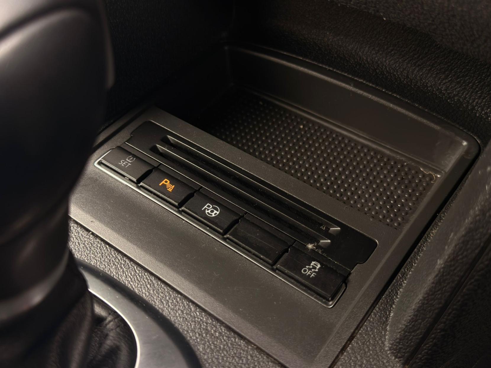 Volkswagen Touran 1.4 TSI SE MPV 5dr Petrol DSG Euro 5 (140 ps)