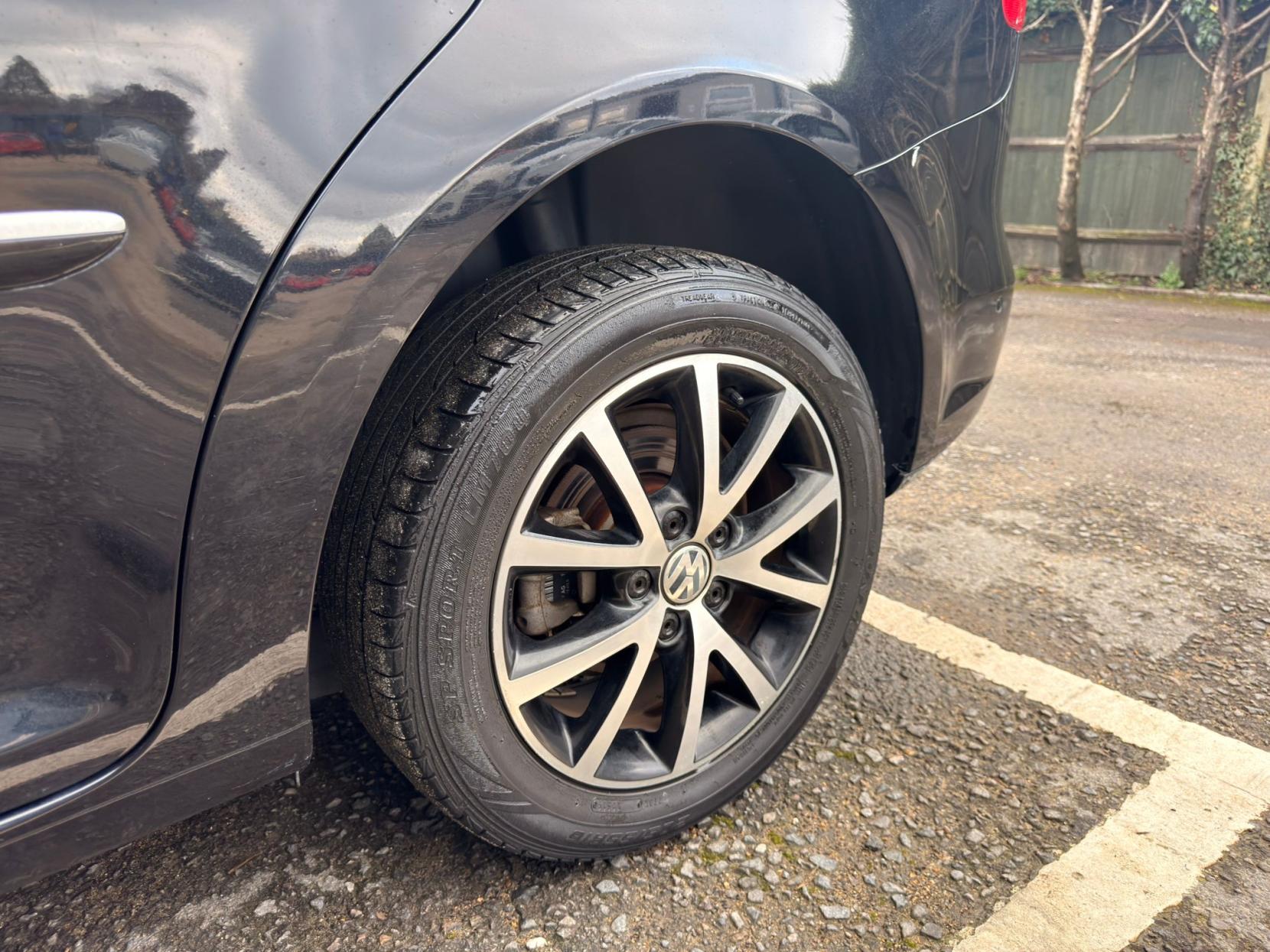 Volkswagen Touran 1.4 TSI SE MPV 5dr Petrol DSG Euro 5 (140 ps)