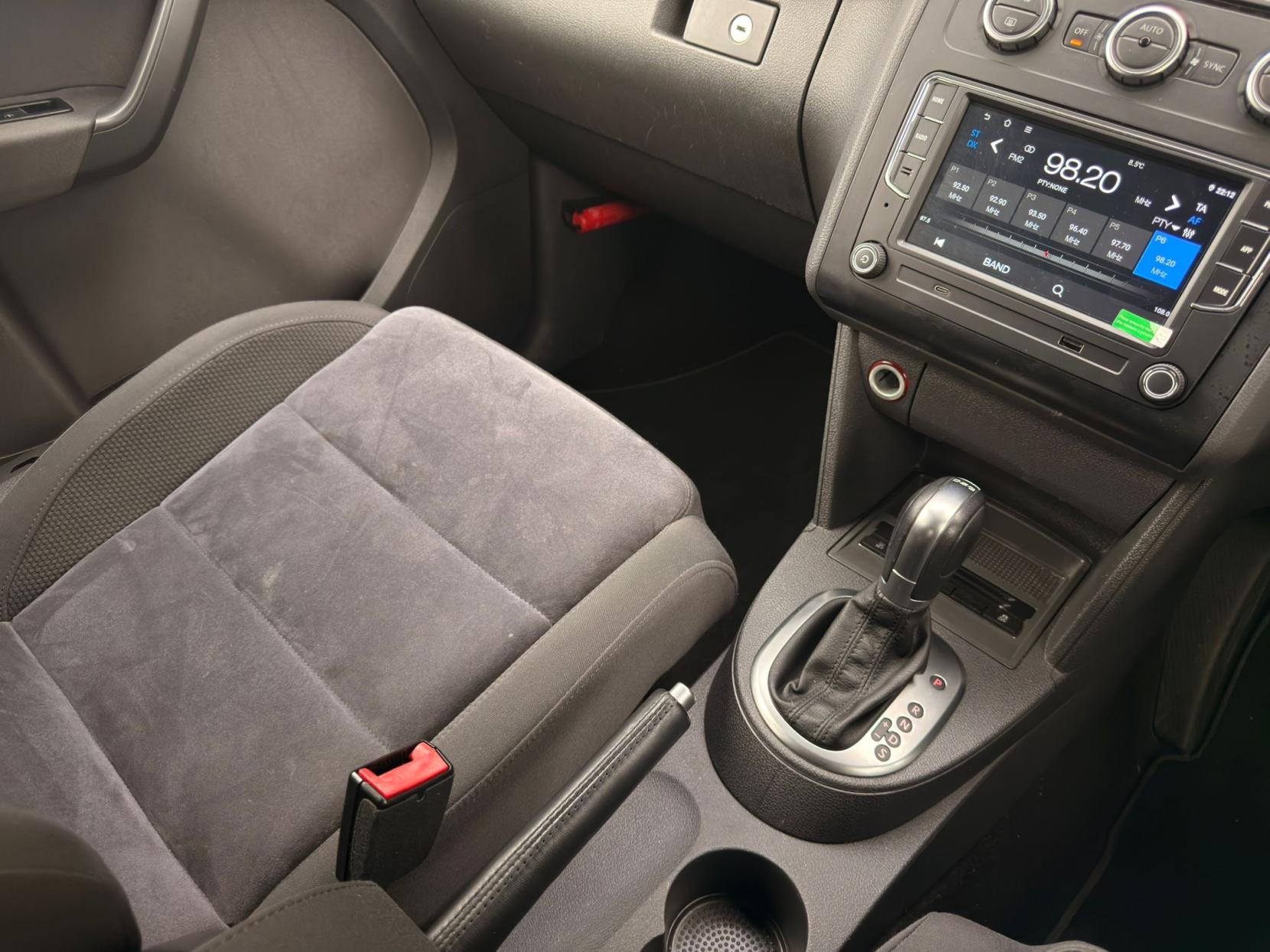 Volkswagen Touran 1.4 TSI SE MPV 5dr Petrol DSG Euro 5 (140 ps)