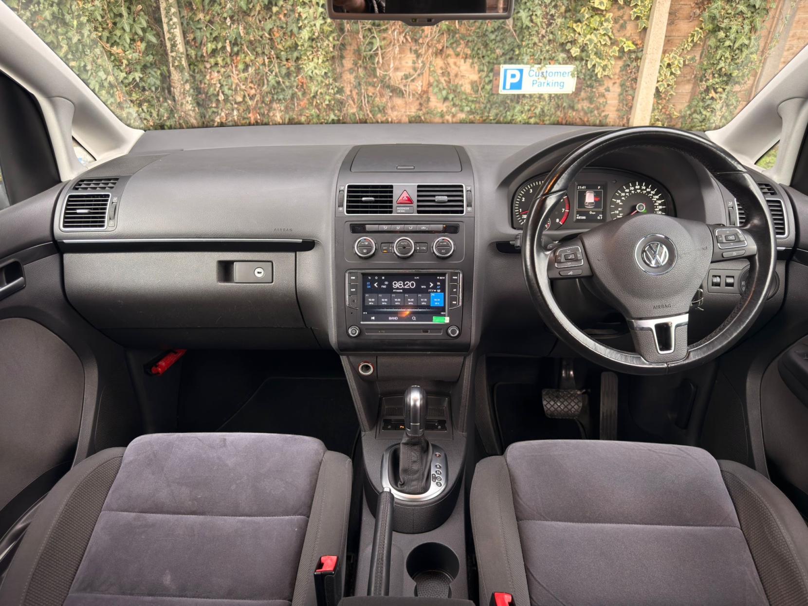 Volkswagen Touran 1.4 TSI SE MPV 5dr Petrol DSG Euro 5 (140 ps)