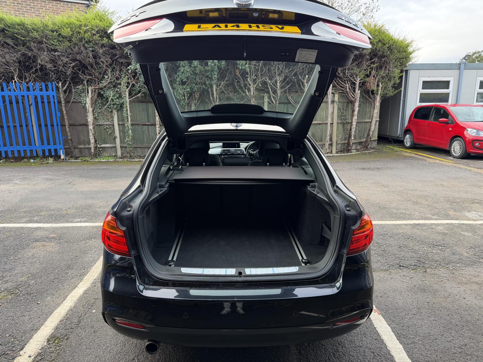 BMW 3 Series Gran Turismo 2.0 320i Sport GT 5dr Petrol Auto xDrive Euro 6 (s/s) (184 ps)