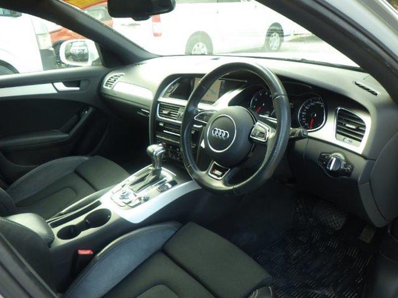 Audi A4 Avant 2.0 TFSI S line Estate 5dr Petrol S Tronic quattro Euro 6 (s/s) (225 ps)