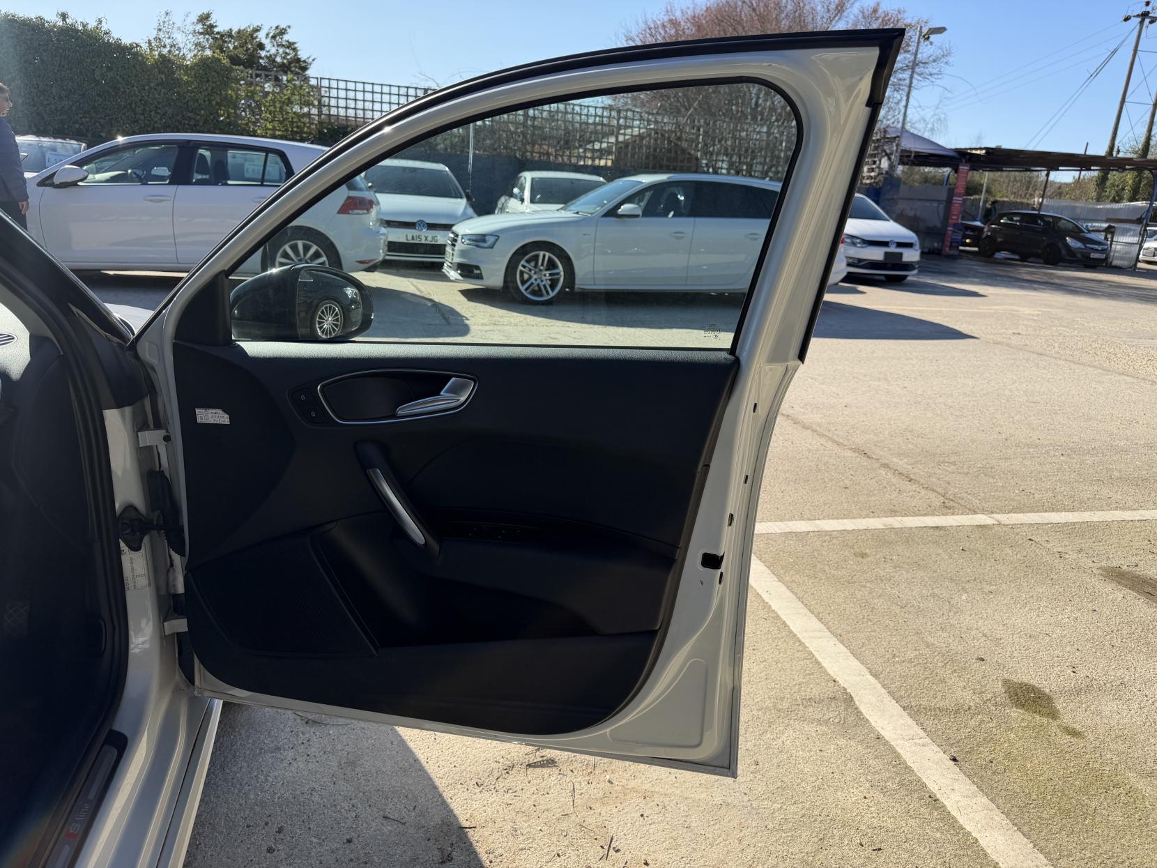 Audi A1 1.4 TFSI Sport Sportback 5dr Petrol S Tronic Euro 5 (s/s) (122 ps)