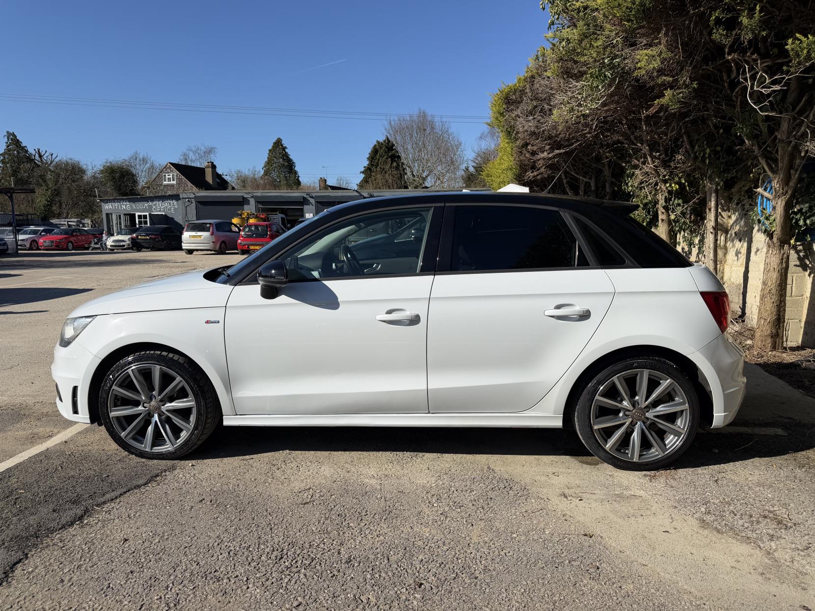 Audi A1 1.4 TFSI Sport Sportback 5dr Petrol S Tronic Euro 5 (s/s) (122 ps)