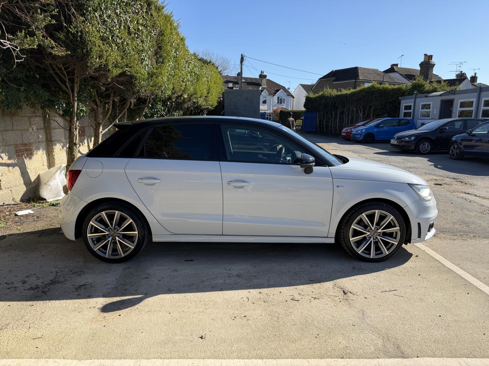 Audi A1 1.4 TFSI Sport Sportback 5dr Petrol S Tronic Euro 5 (s/s) (122 ps)