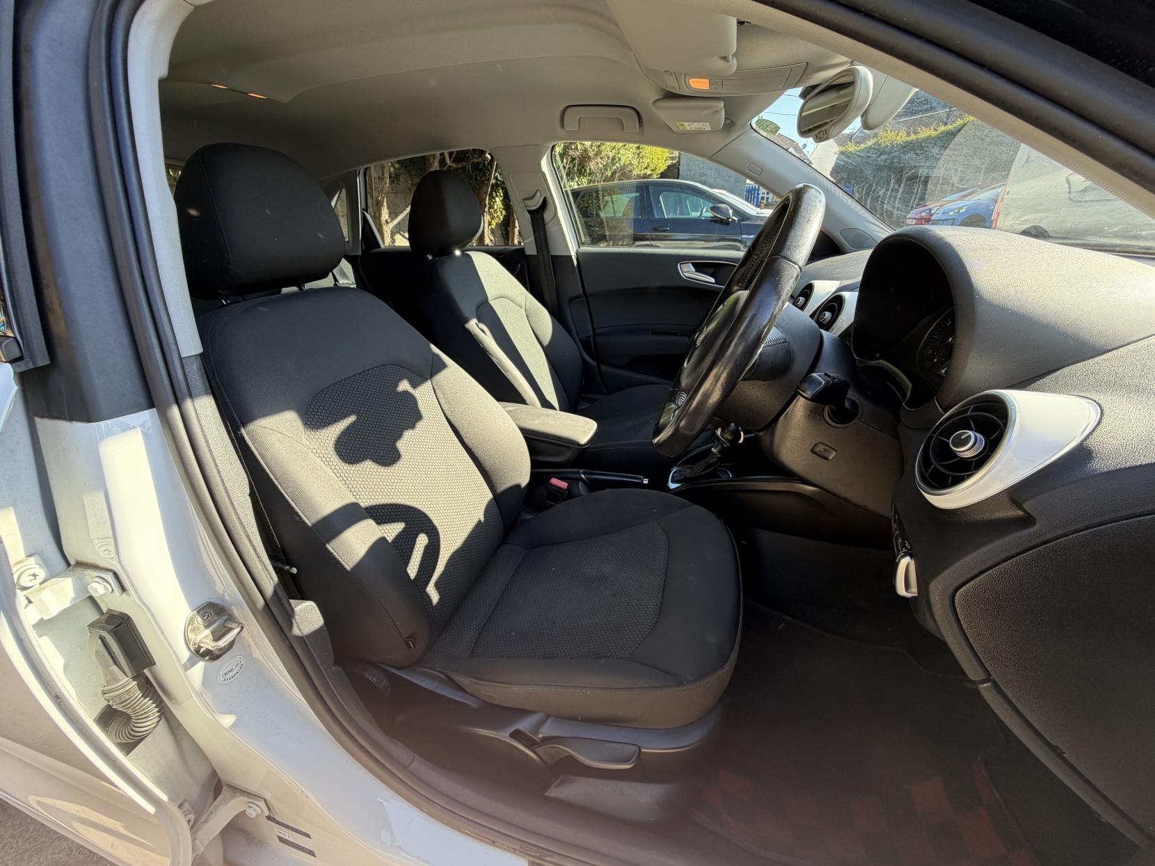 Audi A1 1.4 TFSI Sport Sportback 5dr Petrol S Tronic Euro 5 (s/s) (122 ps)