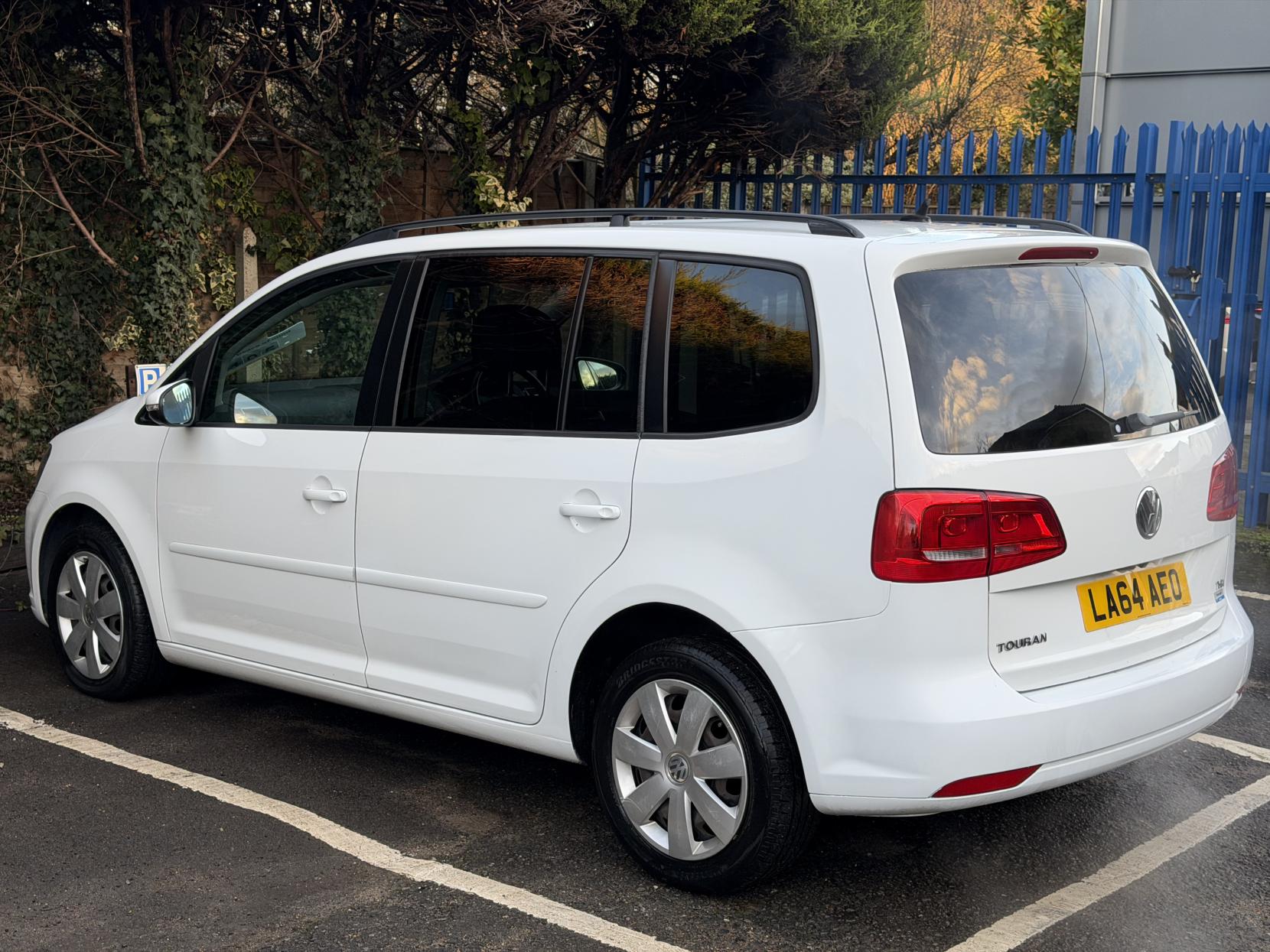 Volkswagen Touran 1.4 TSI SE MPV 5dr Petrol DSG Euro 5 (140 ps)