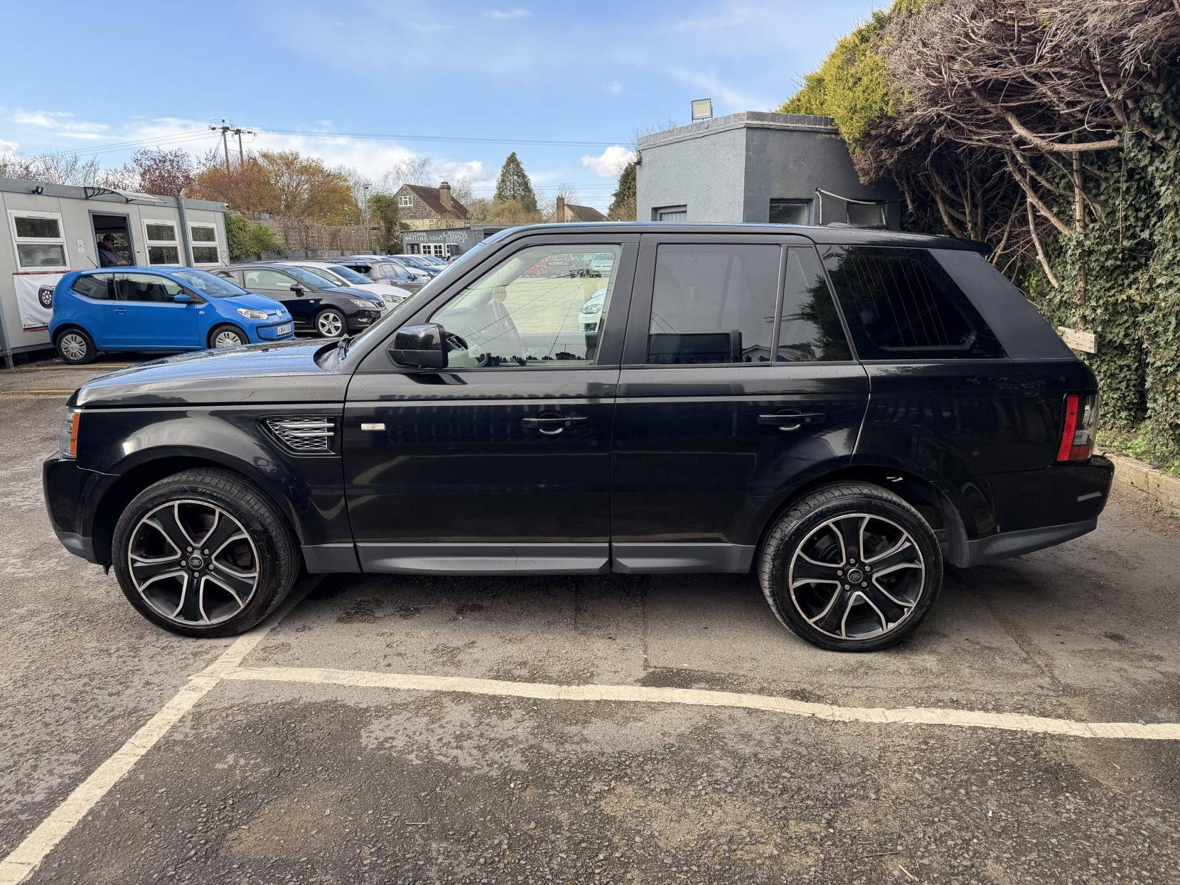 Land Rover Range Rover Sport 3.0 SD V6 HSE Black SUV 5dr Diesel Auto 4WD Euro 5 (255 bhp)