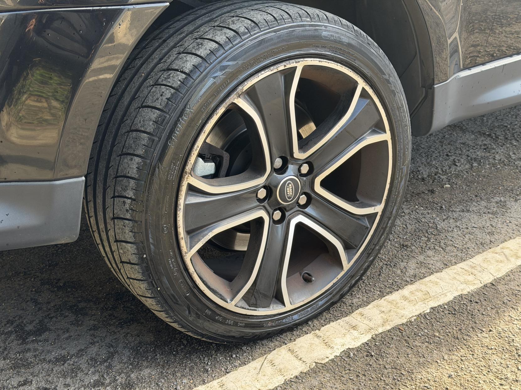 Land Rover Range Rover Sport 3.0 SD V6 HSE Black SUV 5dr Diesel Auto 4WD Euro 5 (255 bhp)