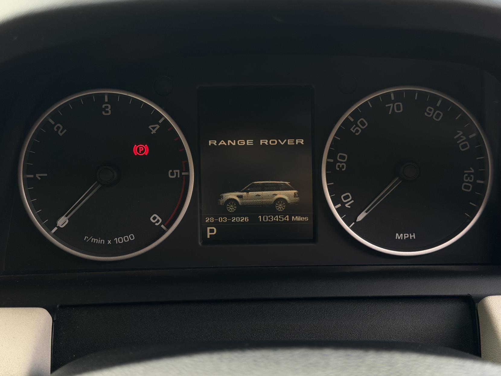 Land Rover Range Rover Sport 3.0 SD V6 HSE Black SUV 5dr Diesel Auto 4WD Euro 5 (255 bhp)