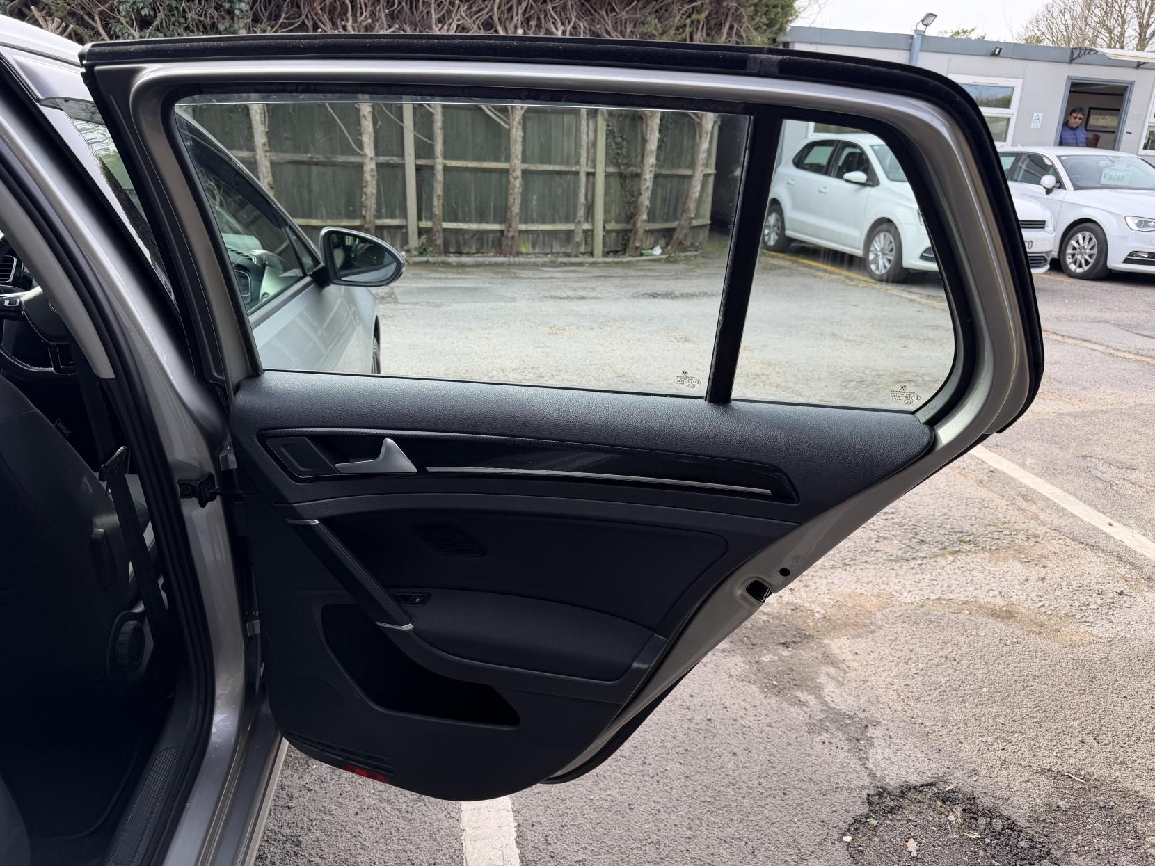 Volkswagen Golf 1.4 TSI BlueMotion Tech Match Hatchback 5dr Petrol DSG Euro 6 (s/s) (125 ps)