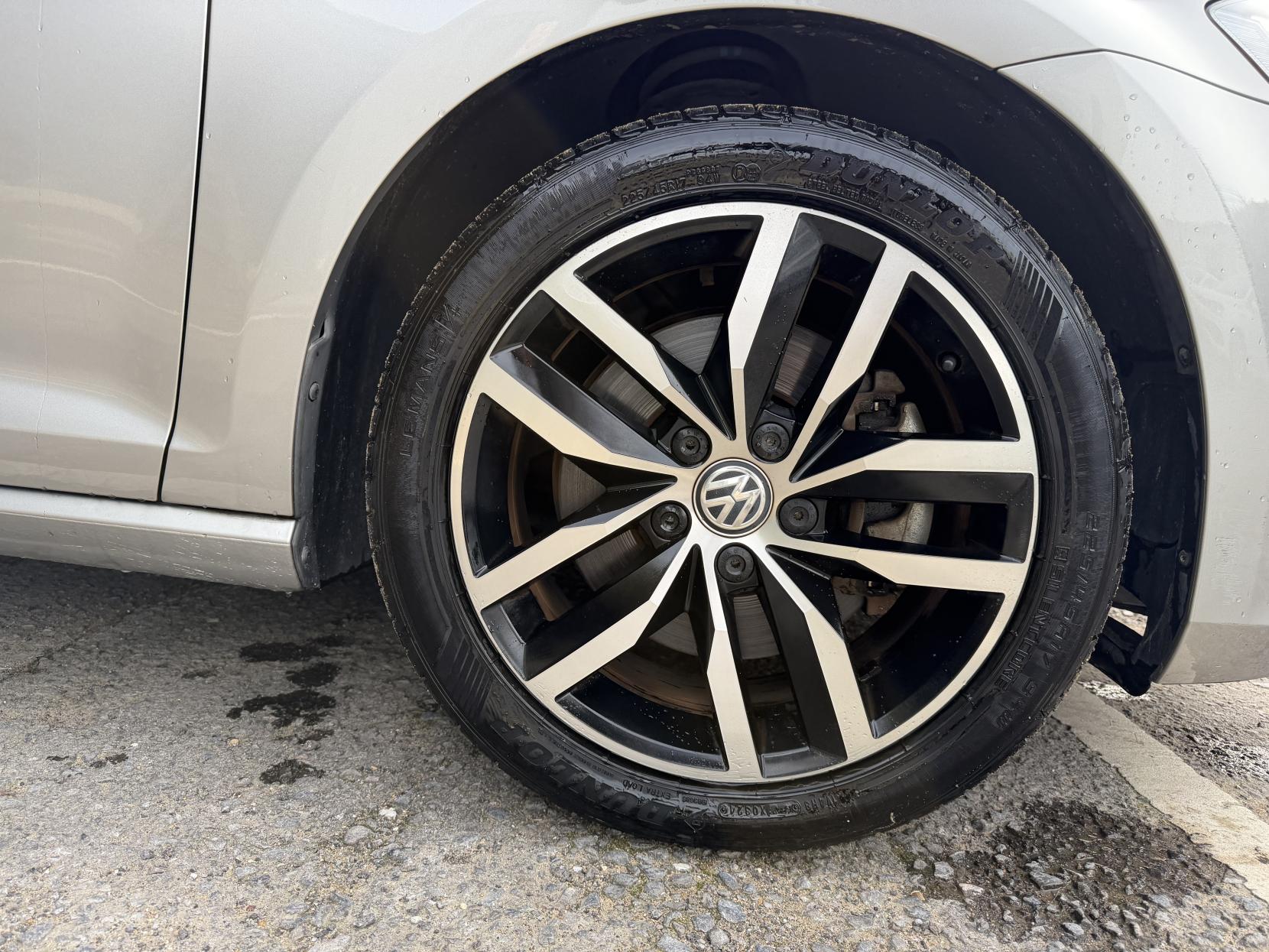 Volkswagen Golf 1.4 TSI BlueMotion Tech Match Hatchback 5dr Petrol DSG Euro 6 (s/s) (125 ps)