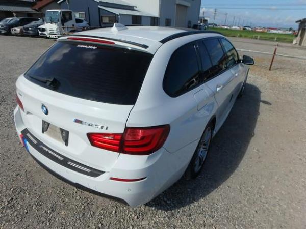 BMW 5 Series 2.0 520i SE Touring 5dr Petrol Auto Euro 5 (s/s) (184 ps)