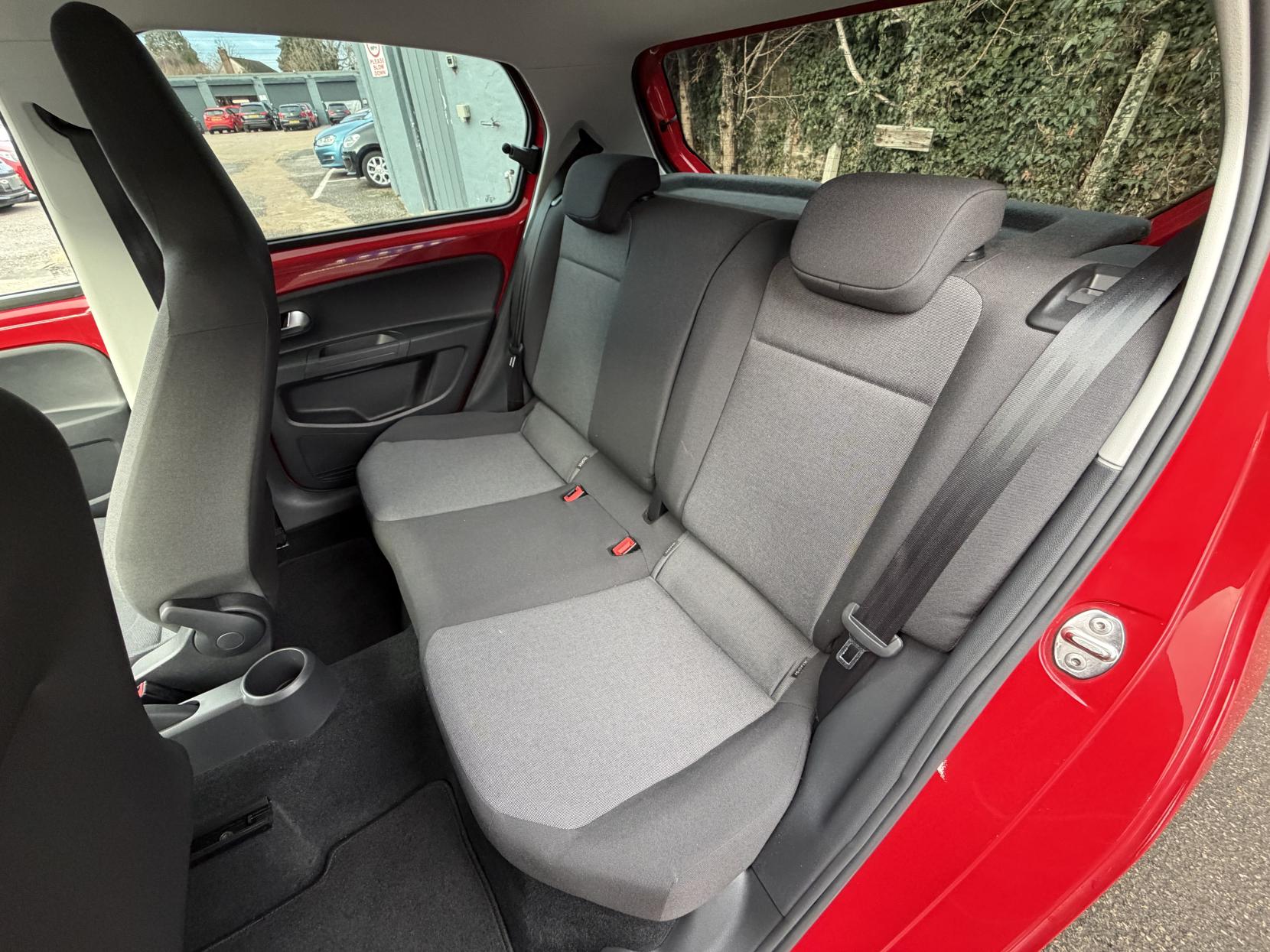 Volkswagen up! 1.0 High up! Hatchback 5dr Petrol ASG Euro 6 (75 ps)