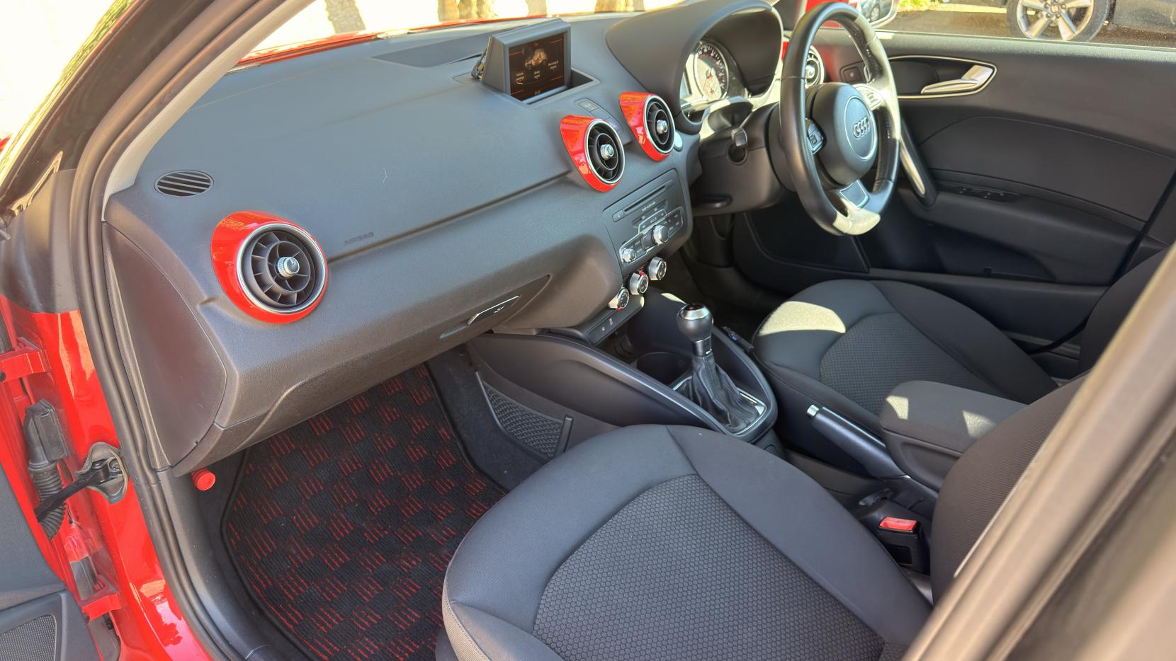 Audi A1 1.4 TFSI Sport Sportback 5dr Petrol S Tronic Euro 5 (s/s) (122 ps)