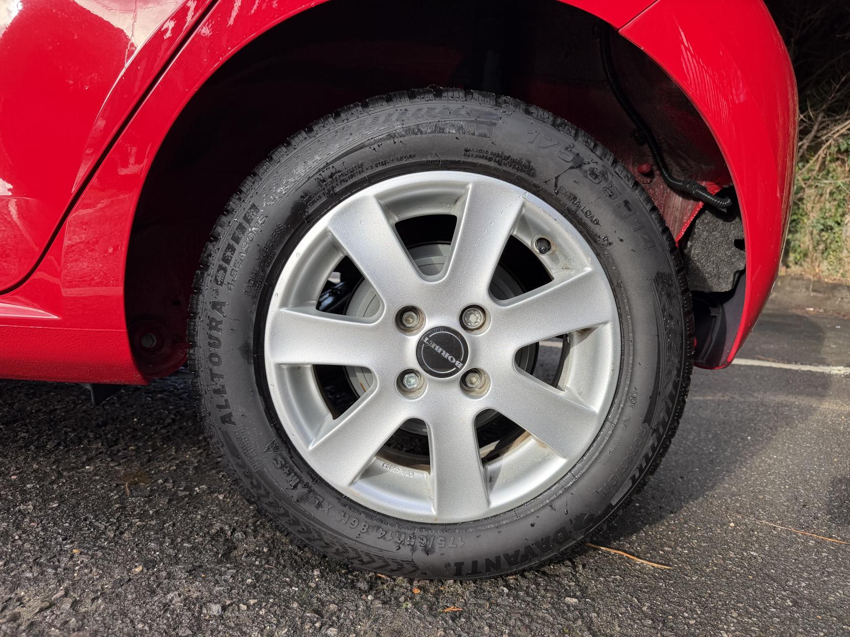 Volkswagen up! 1.0 High up! Hatchback 5dr Petrol ASG Euro 6 (75 ps)