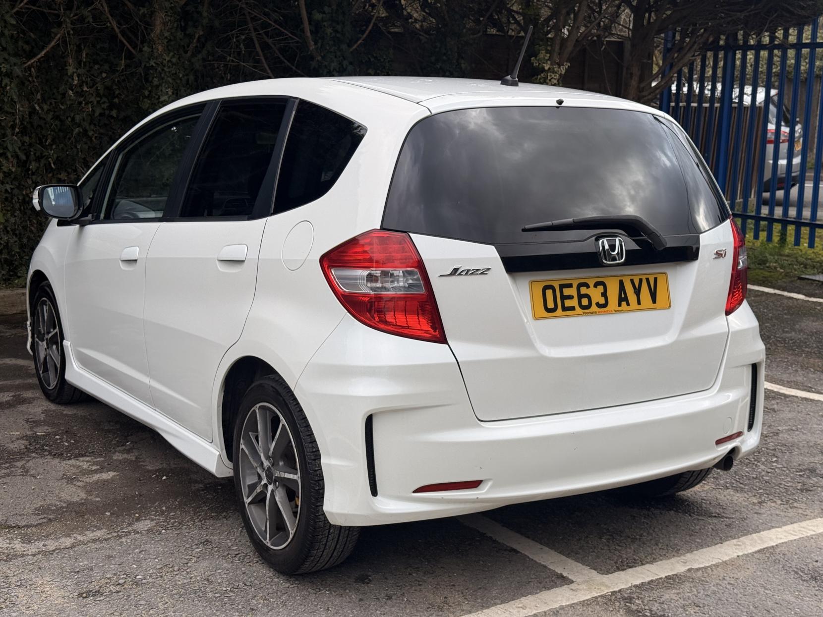 Honda Jazz 1.4 i-VTEC Si Hatchback 5dr Petrol Manual Euro 5 (99 ps)