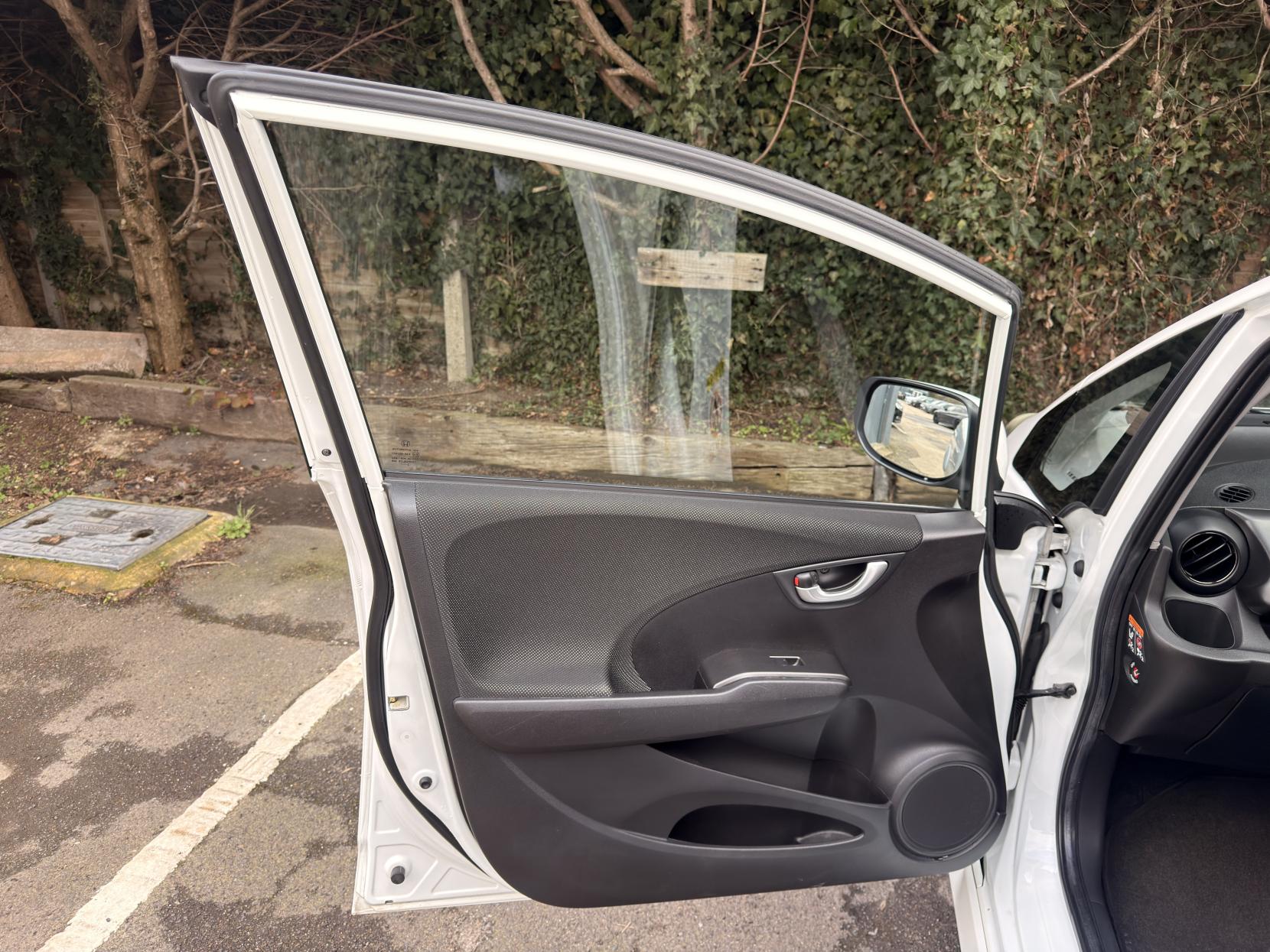 Honda Jazz 1.4 i-VTEC Si Hatchback 5dr Petrol Manual Euro 5 (99 ps)